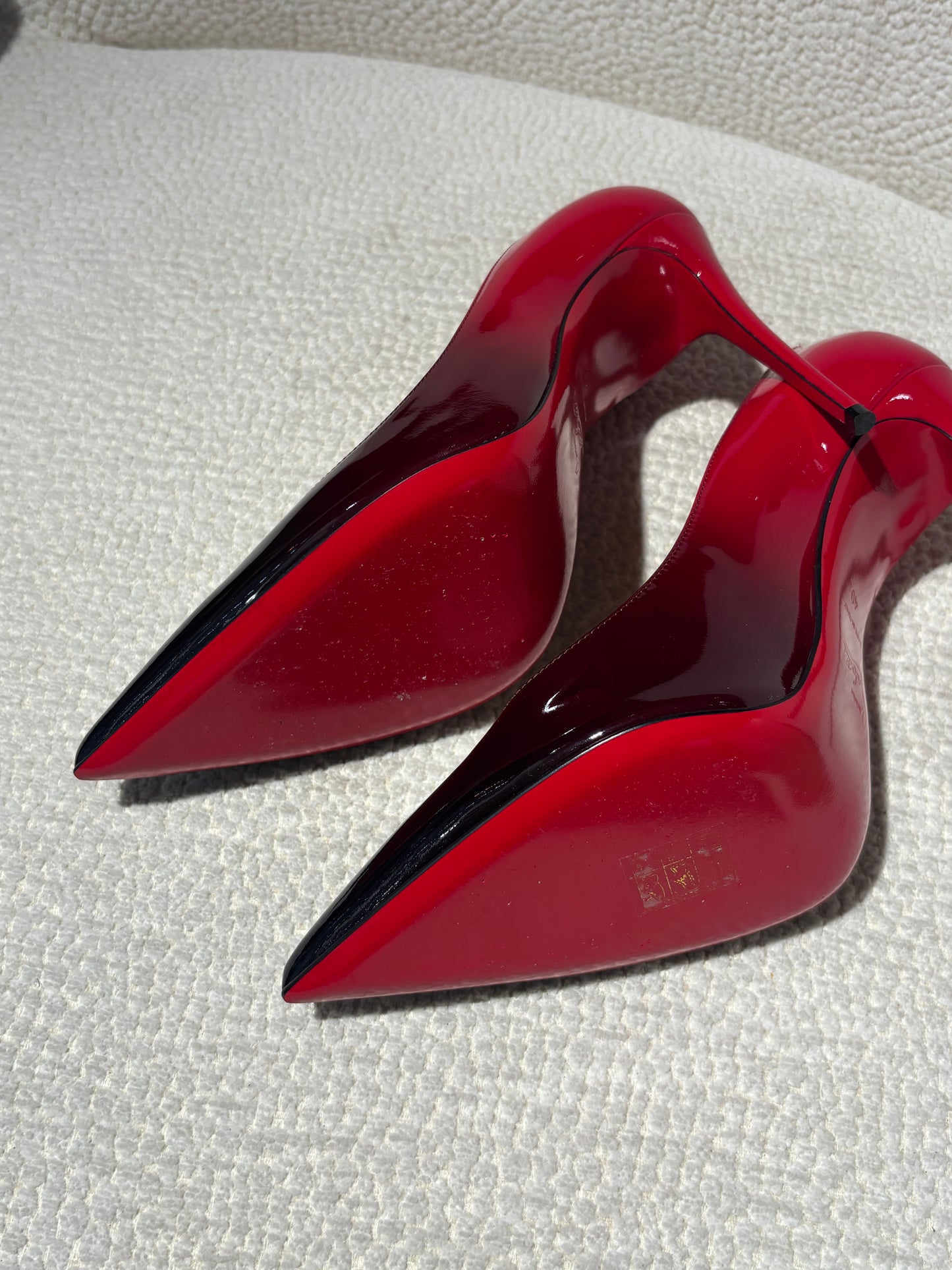 Christian Louboutin Heels – Glossy Ombré effect with Red Soles - EU 40