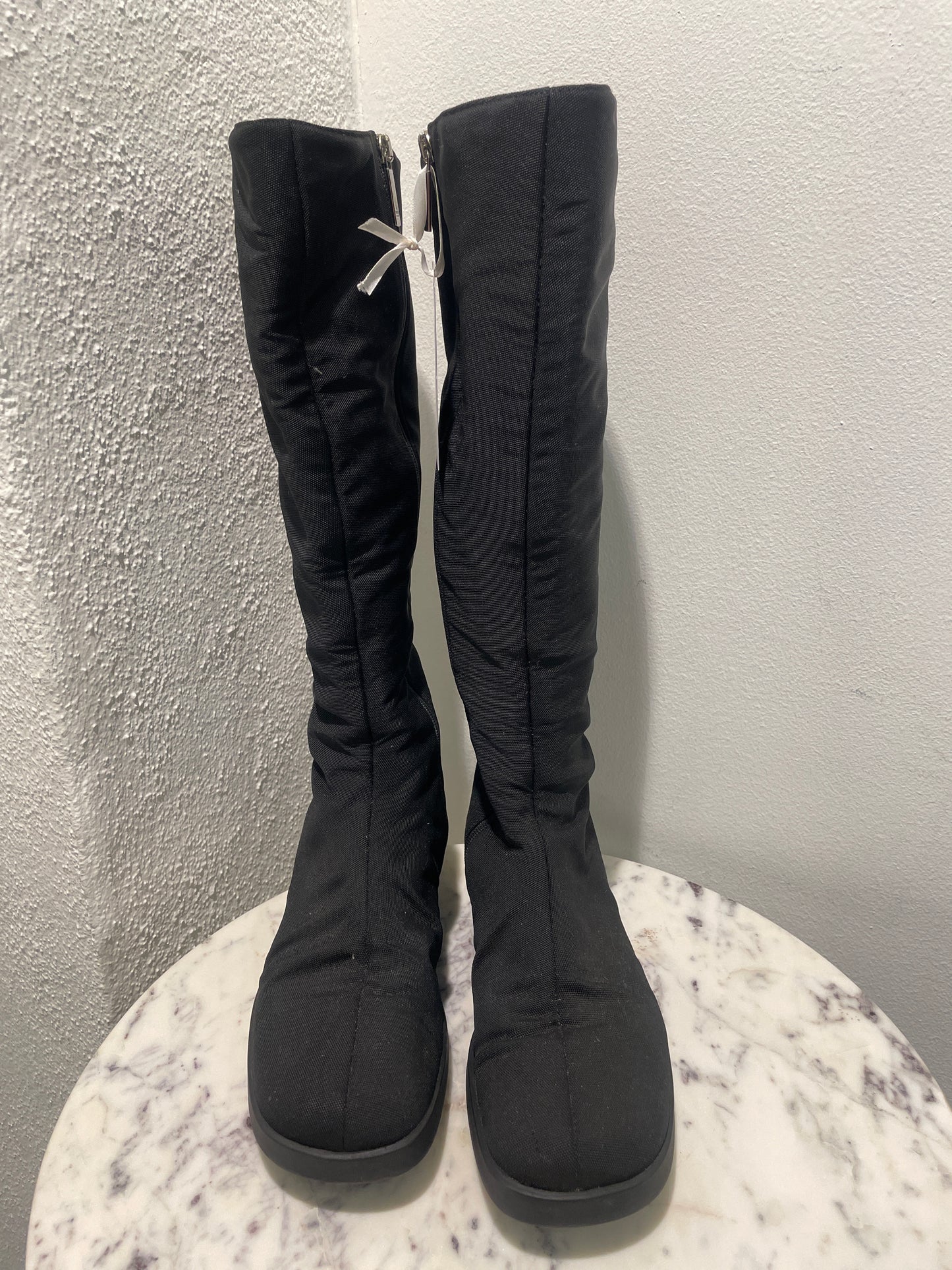 Gucci - Black Fabric Knee-High Winter Boots With Signature Web Detail - 38