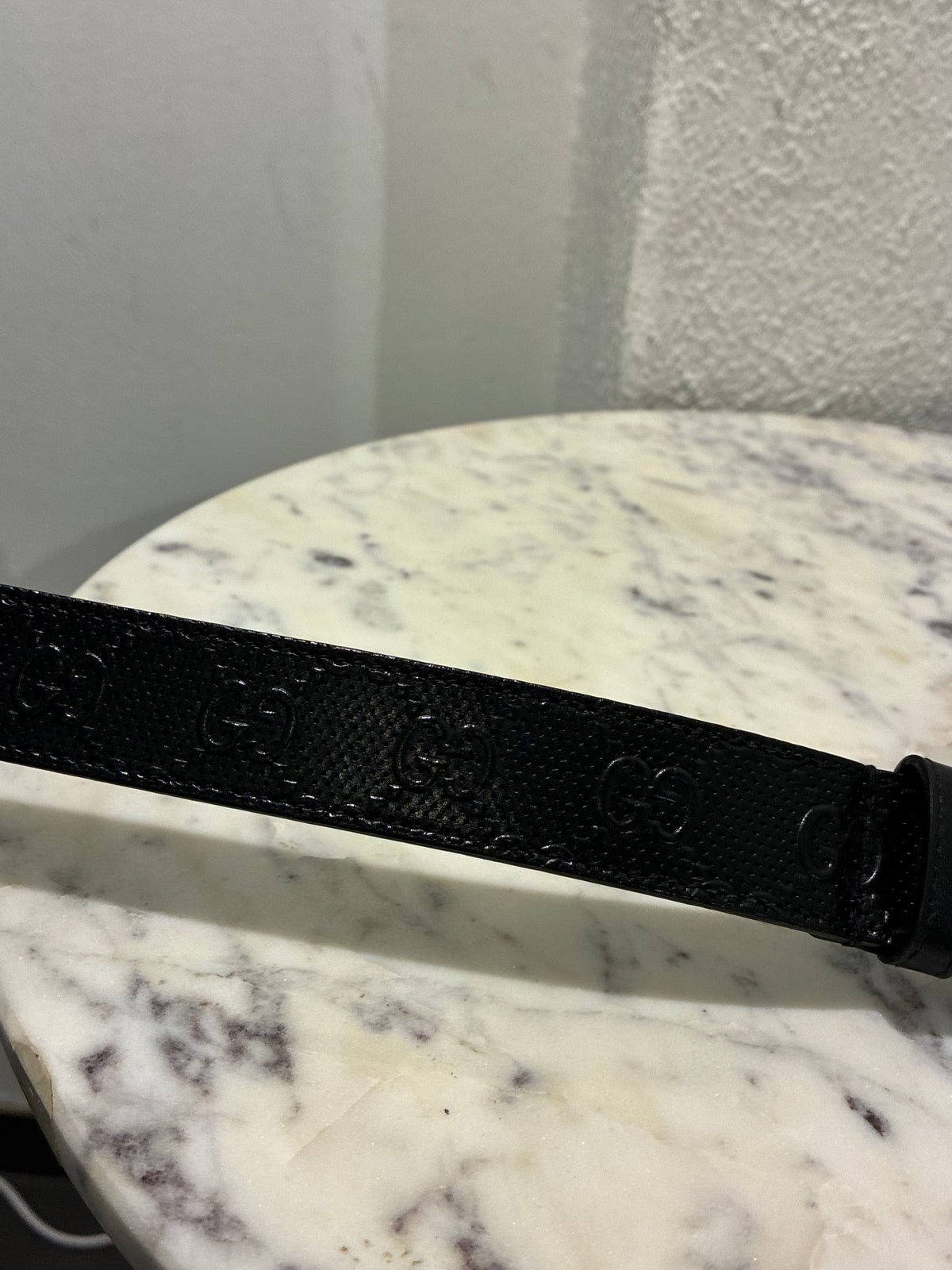 Gucci Logo-Embossed Belt - Black Leather & Silver Buckle – Size 85