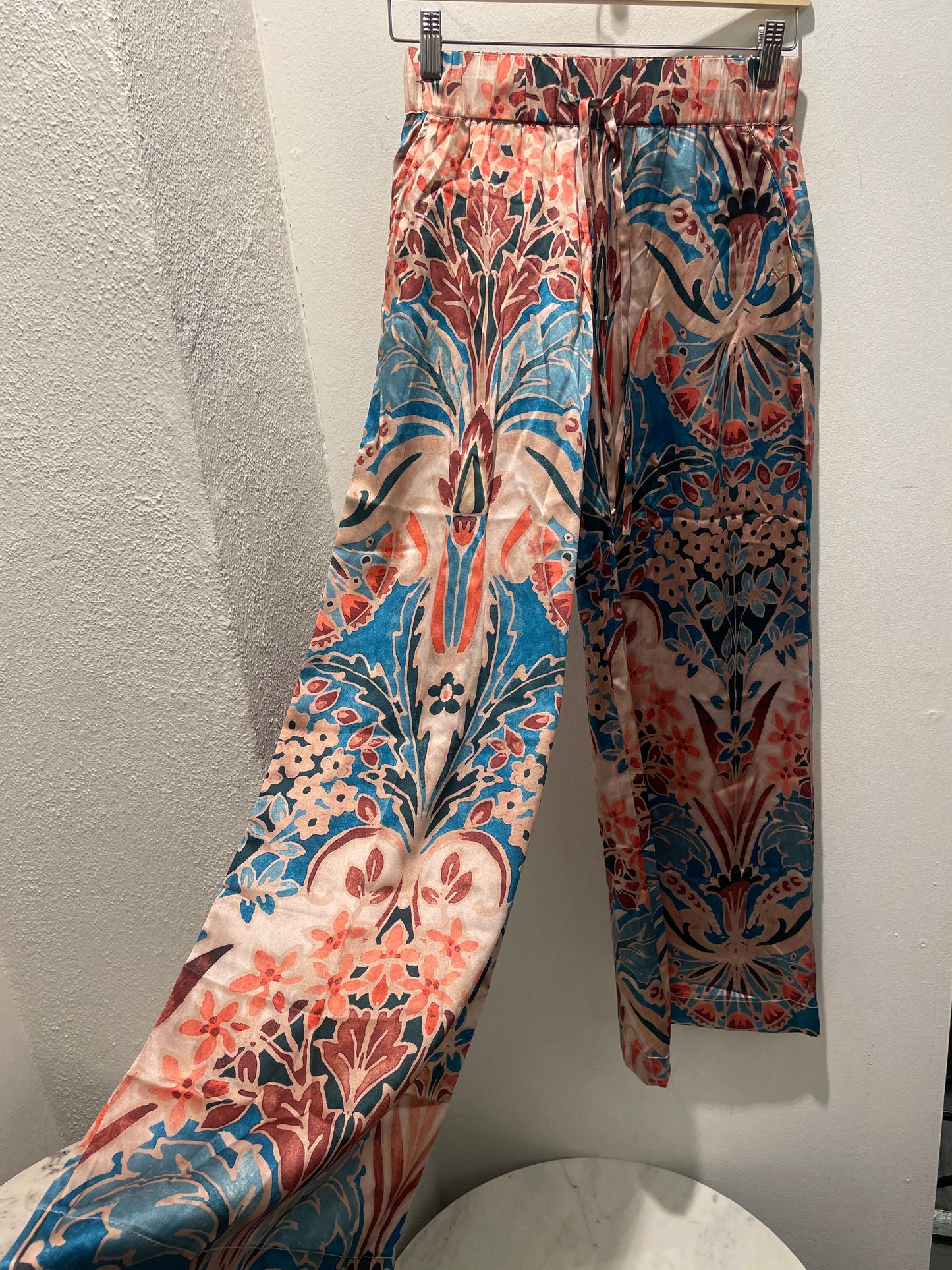 Dea Kudibal — Palazzo Silk Wide-Leg Trousers in Ornamental Print - Size EU XS - Oversized