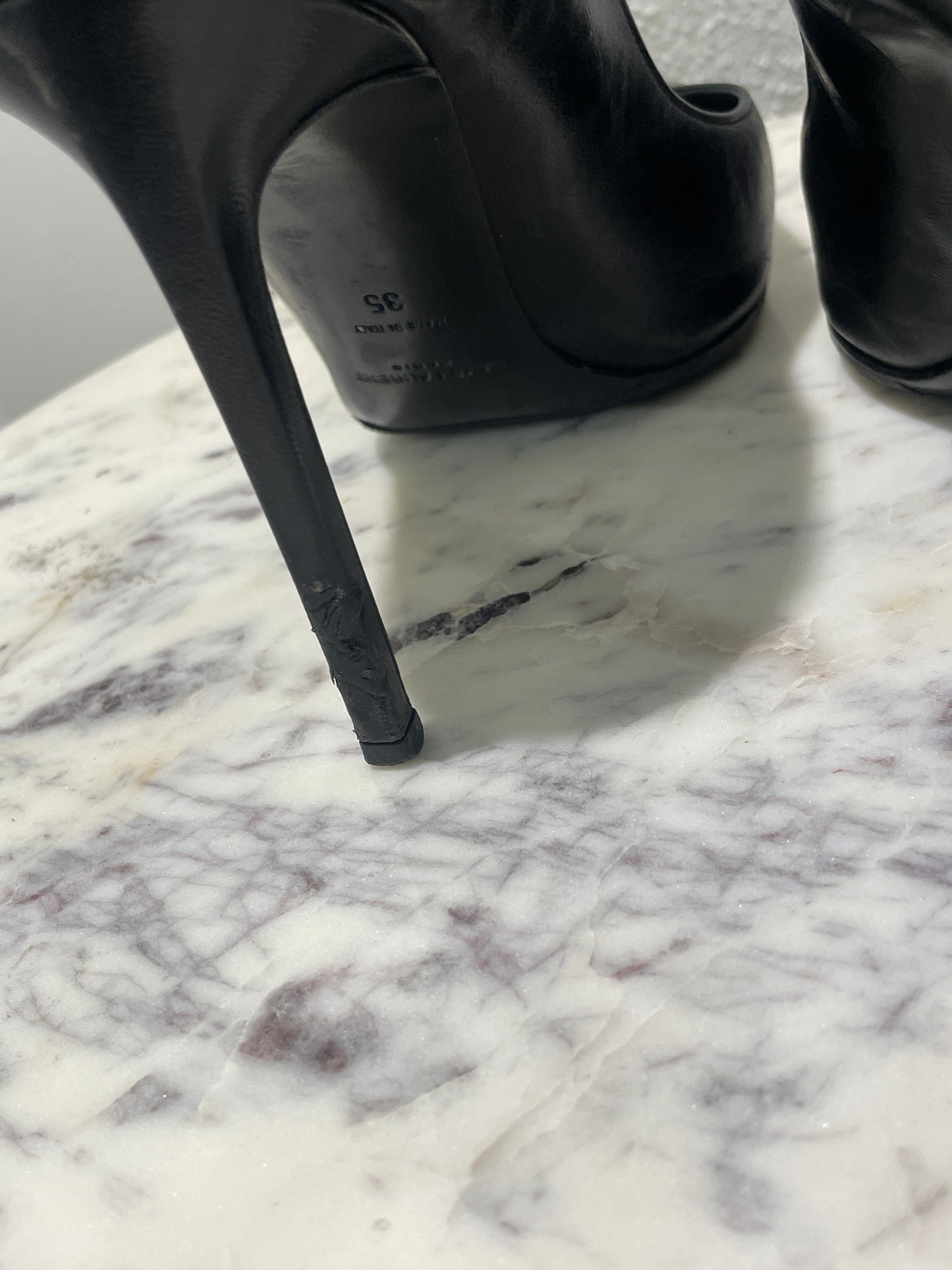 Saint Laurent YSL Black Leather Pointed-Toe Stiletto Pumps - 35