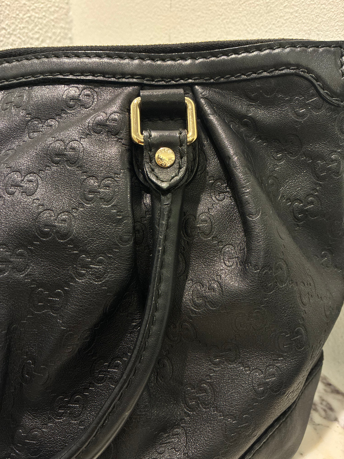 Gucci Guccissima Bag – Black Leather & Gold Hardware