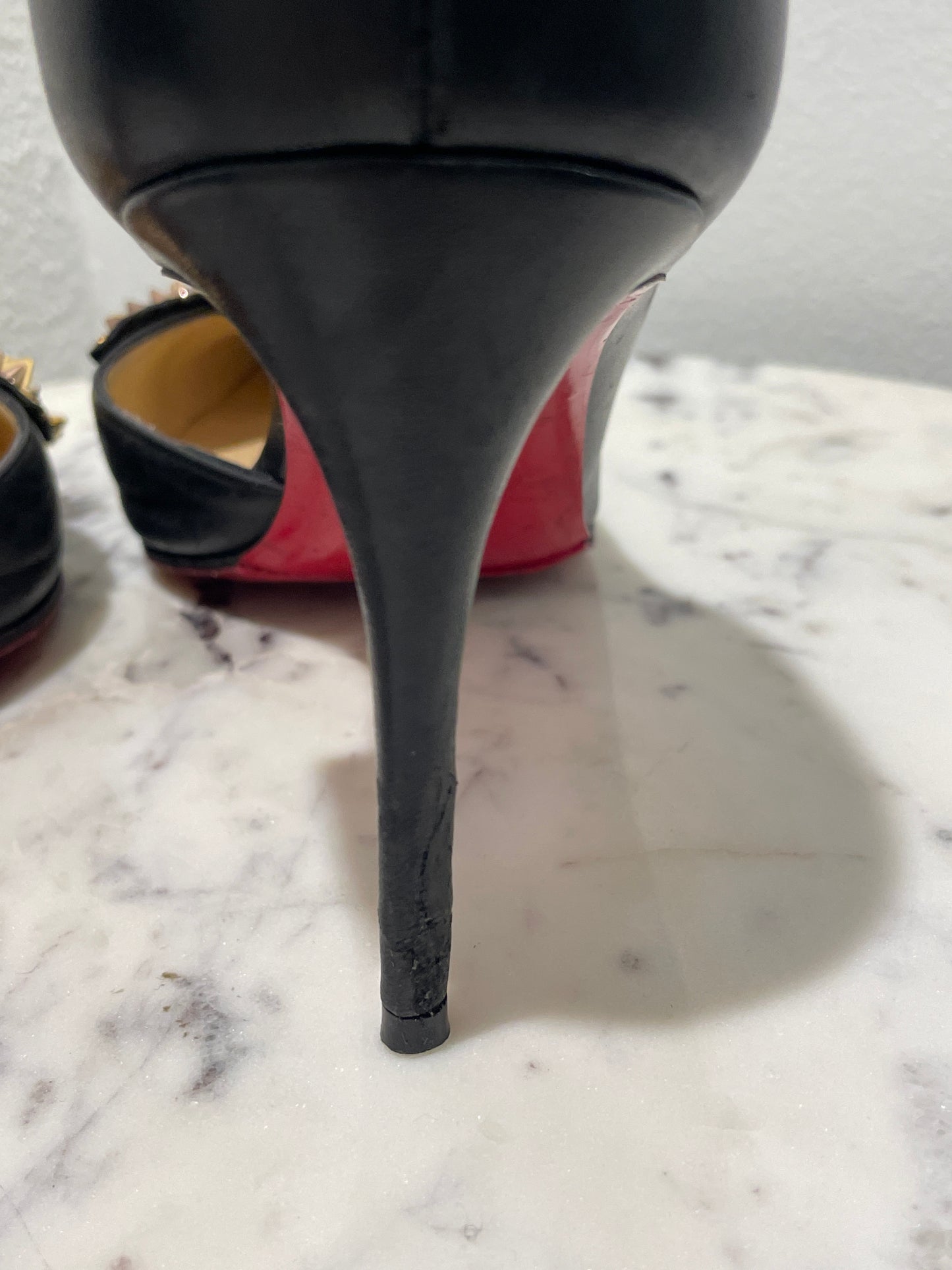 Christian Louboutin Farfaclou Half d’Orsay Pumps - 38,5
