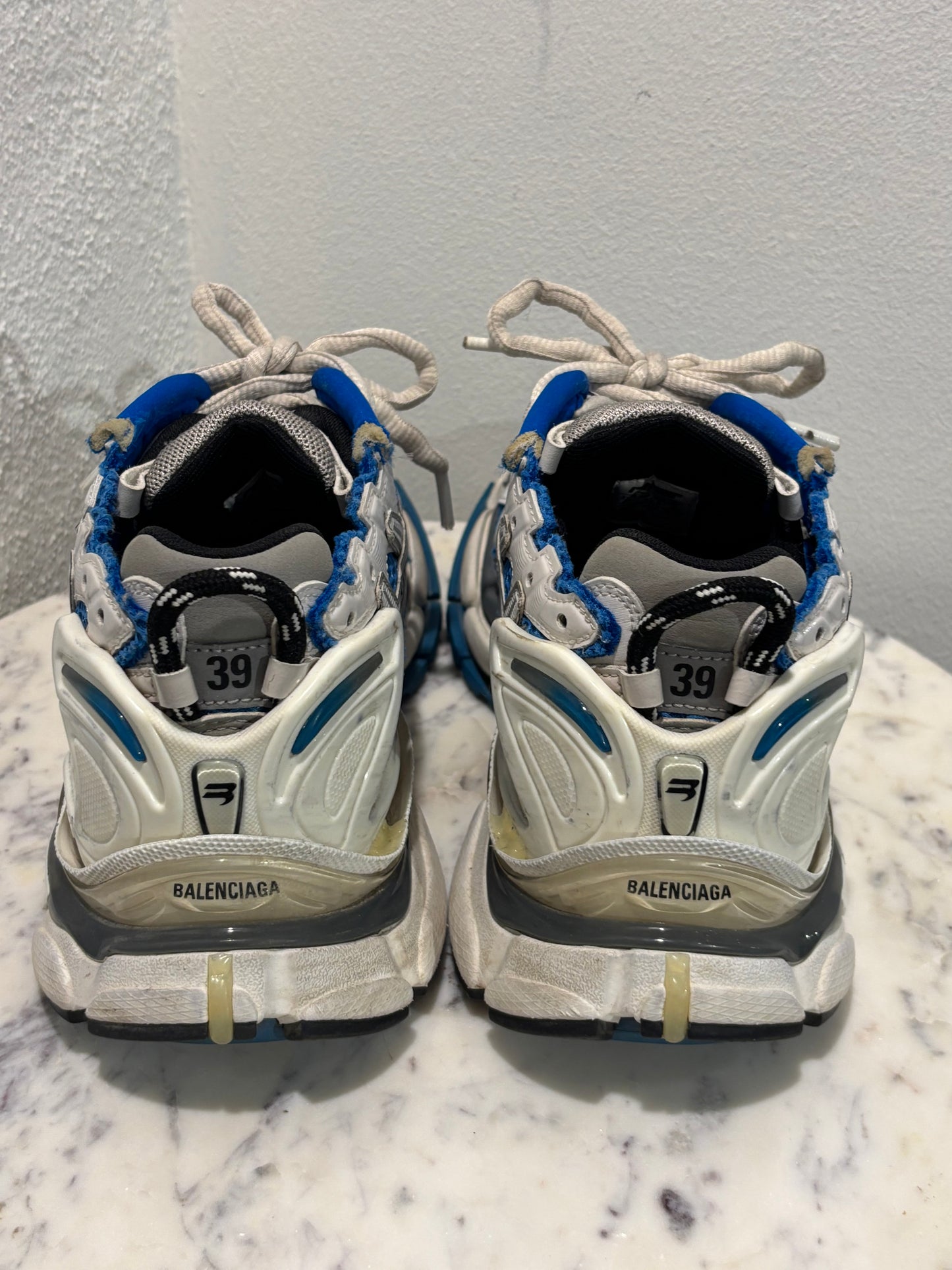 Balenciaga - Runner - white/blue/grey - EU39 - Medinas Wardrobe