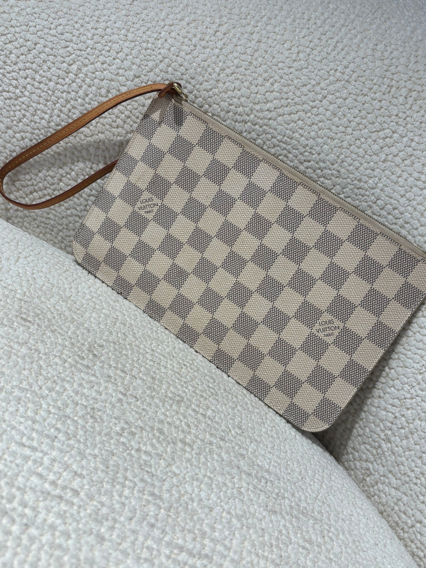 Louis Vuitton Clutch - Damier Logo Print - Ecru Canvas & Brown Leather