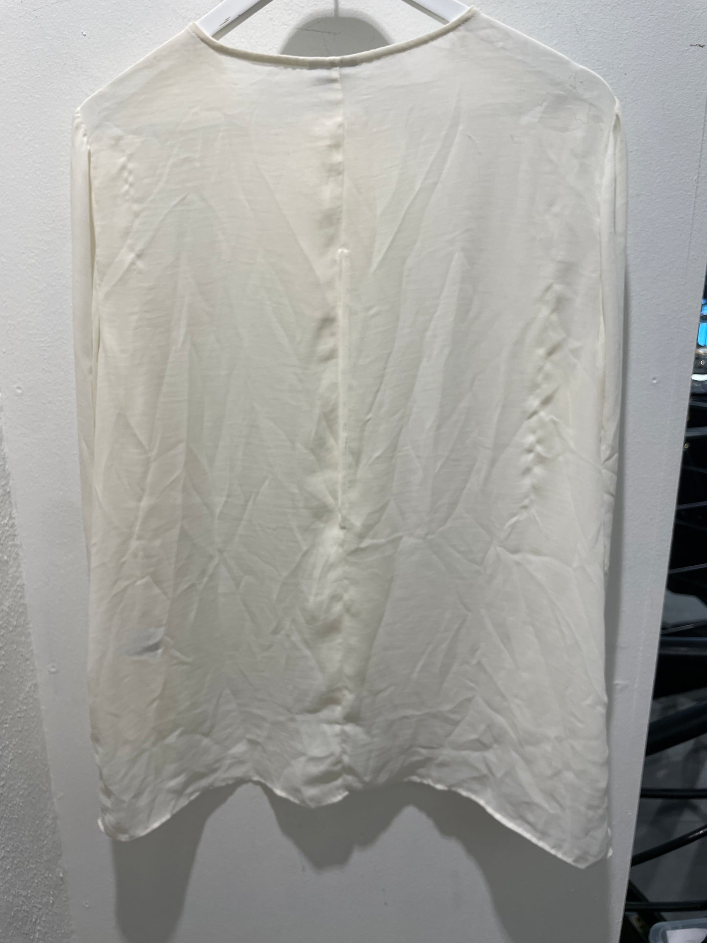 Noir Silk Blouse with Open Back – Ivory - EU40