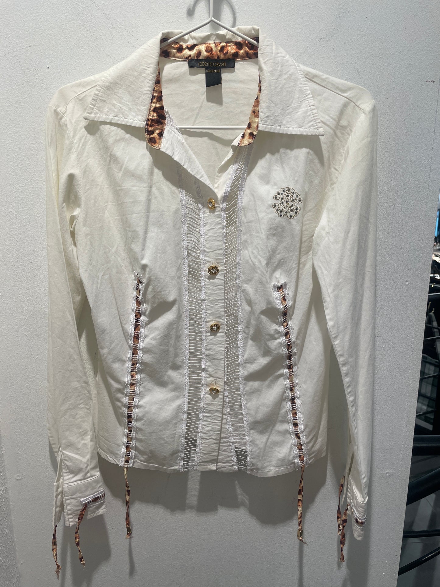 Roberto Cavalli shirt – Exclusive white vintage lace-up shirt with rhinestone logo - M
