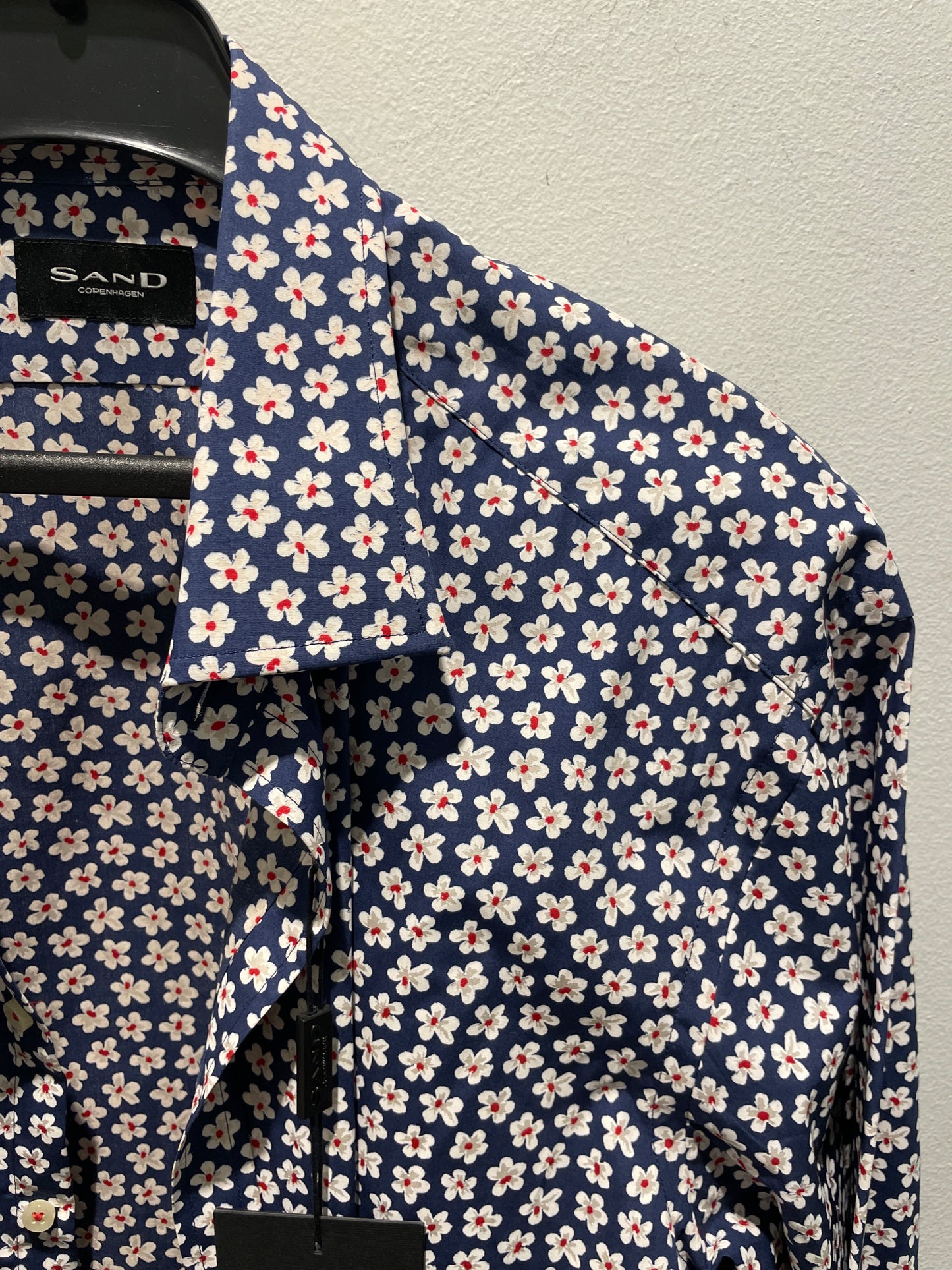 SAND Copenhagen Micro Floral Print Long Sleeve Shirt – Navy Blue – EU44