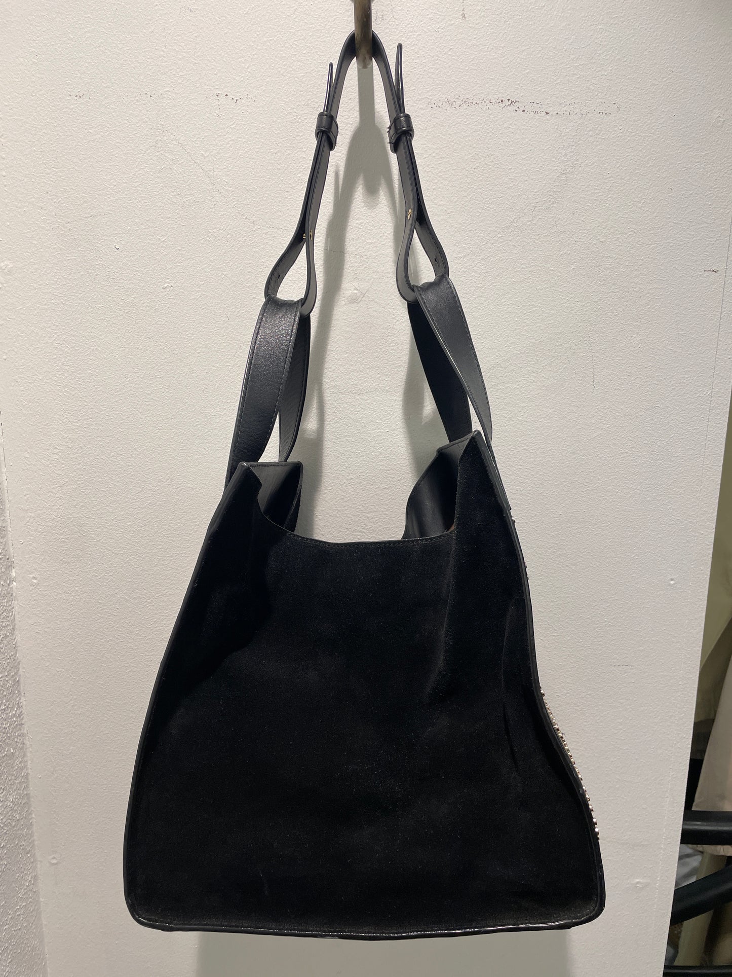 DAY - Studded Suede Tote Bag - 32/40 x 25 x 25 cm - Black & Gold