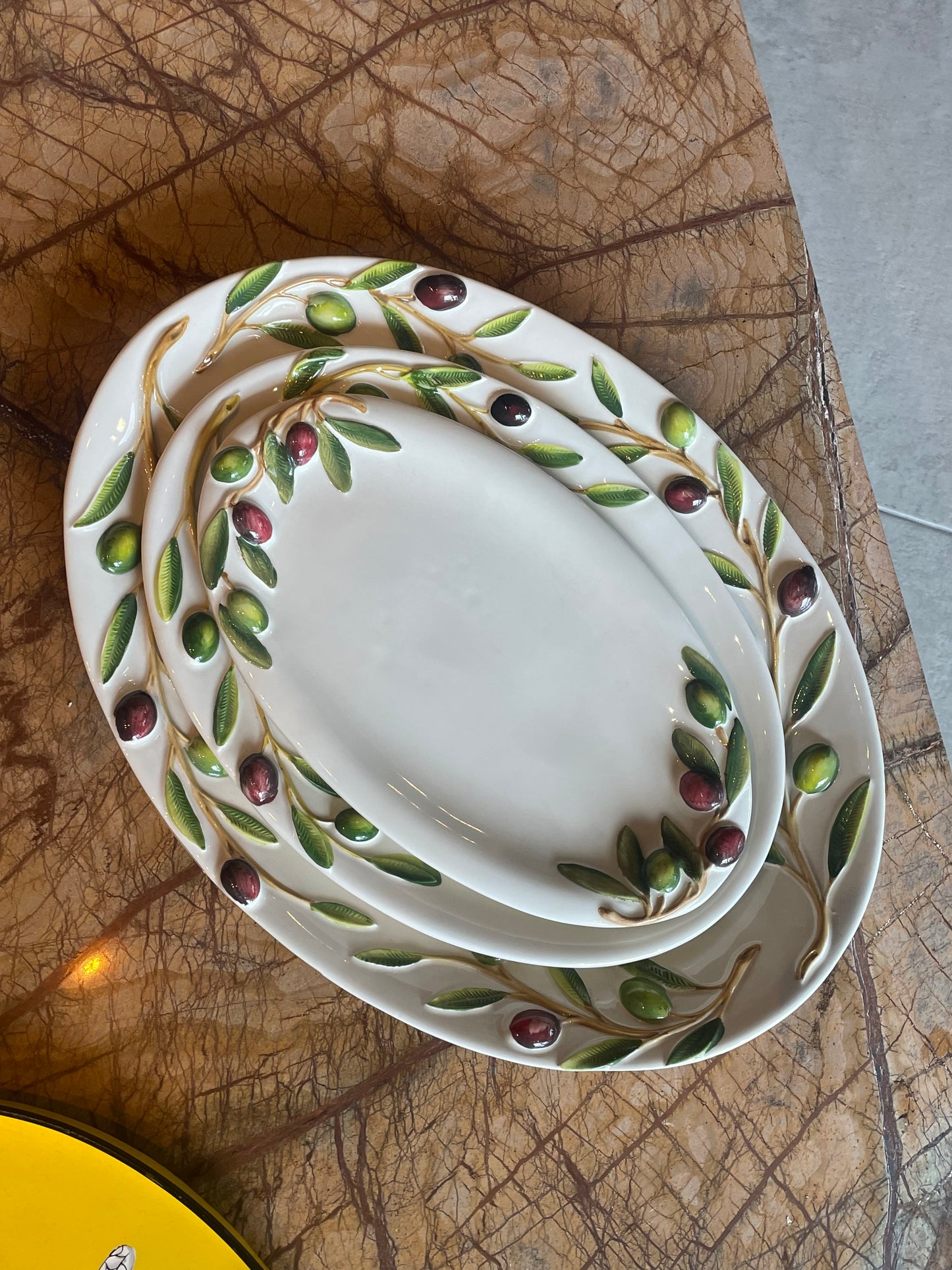 Medium aflangt fad m. olivenranker - Italiensk porcelæn