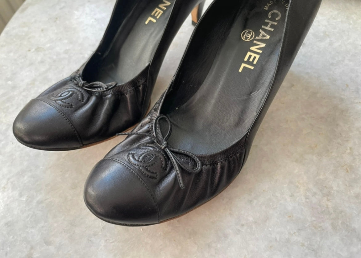 Chanel - Cambon heels med elastisk fod og CC logo