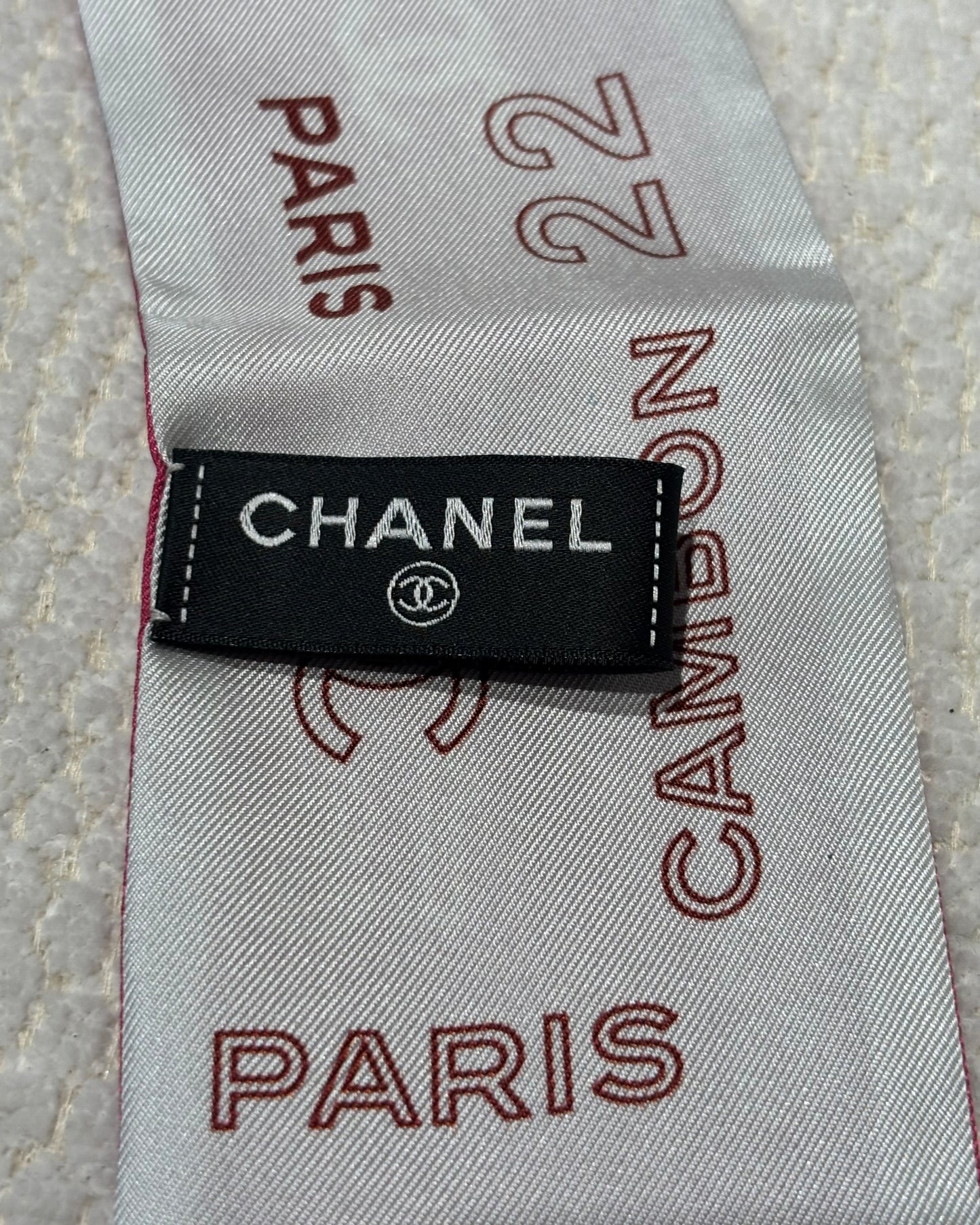Chanel Twilly - Silk - White & Pink