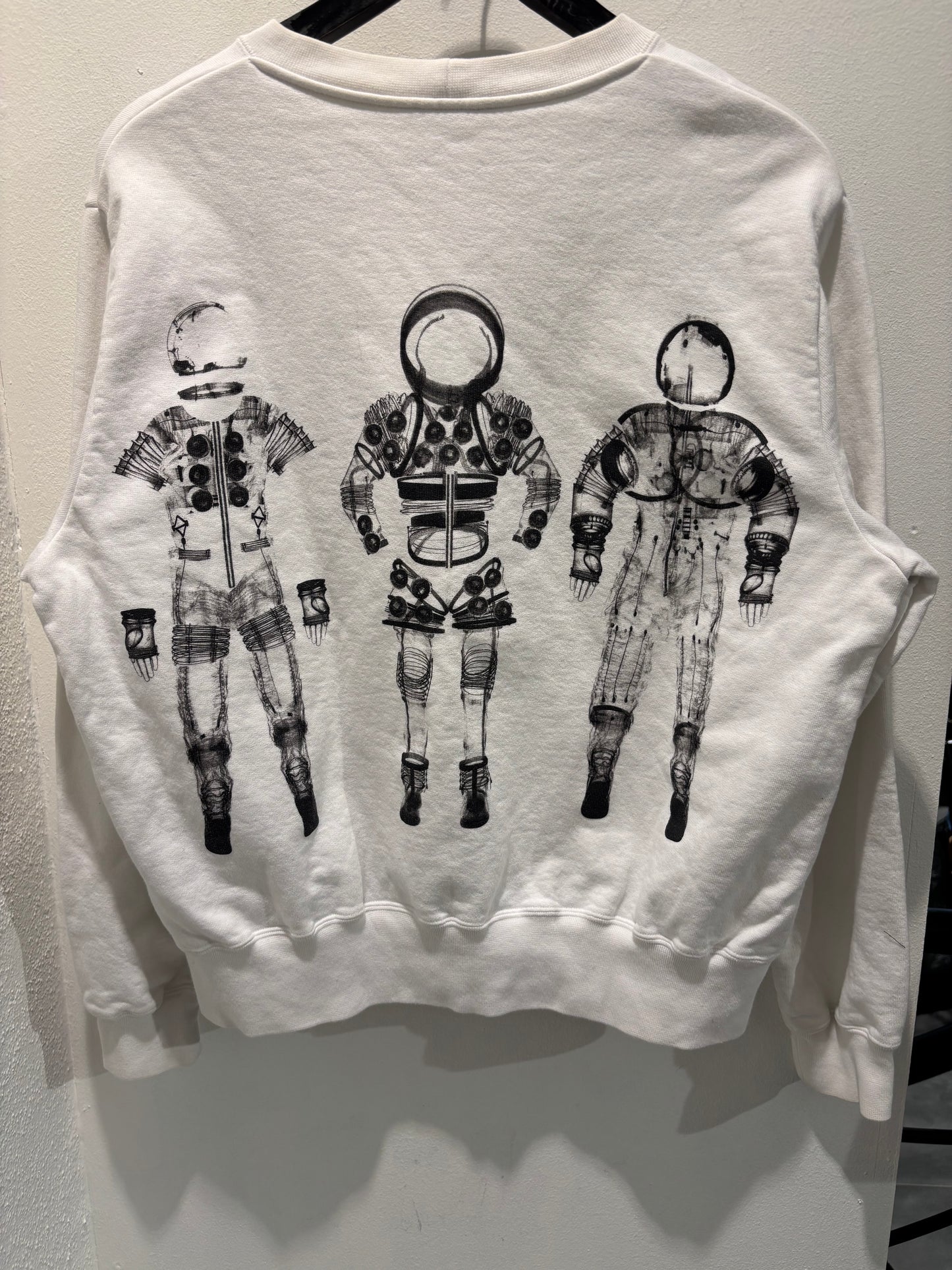 Chanel - Astronaut Sweatshirt - Medinas Wardrobe - EU44 (S-L)