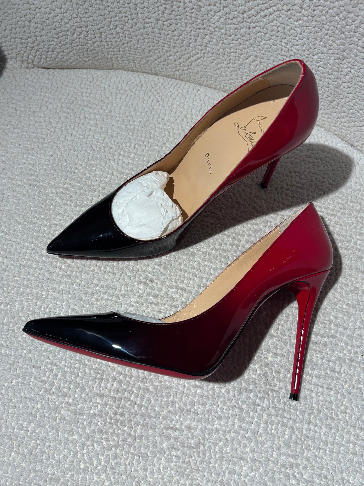 Christian Louboutin Heels – Glossy Ombré effect with Red Soles - EU 40