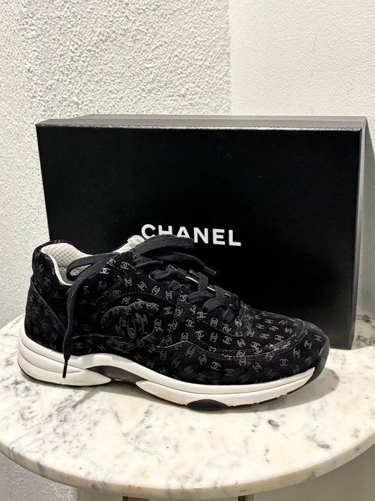 Chanel Sneakers - EU 40
