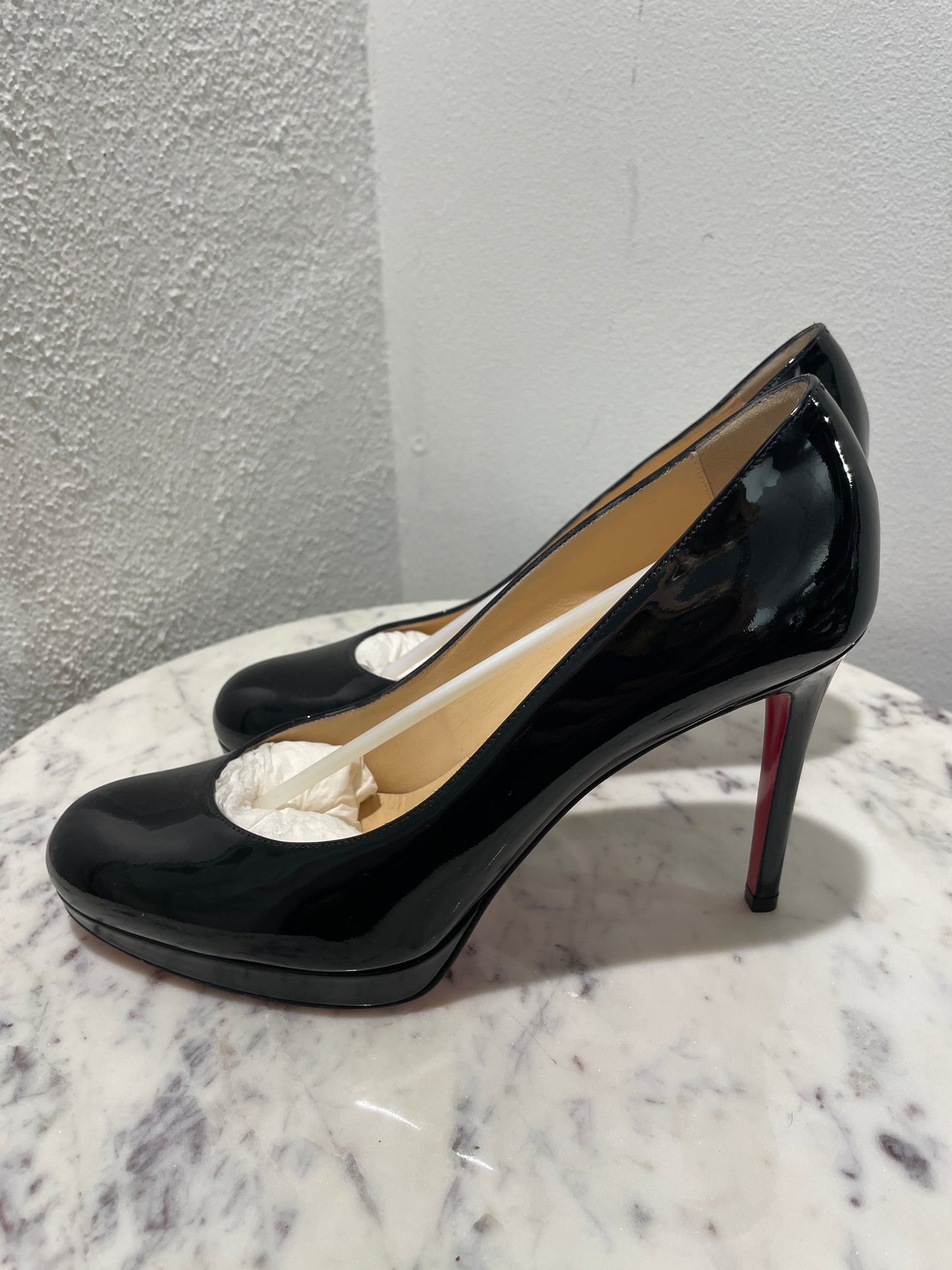Christian Louboutin New Simple Pumps in Patent Leather - 38