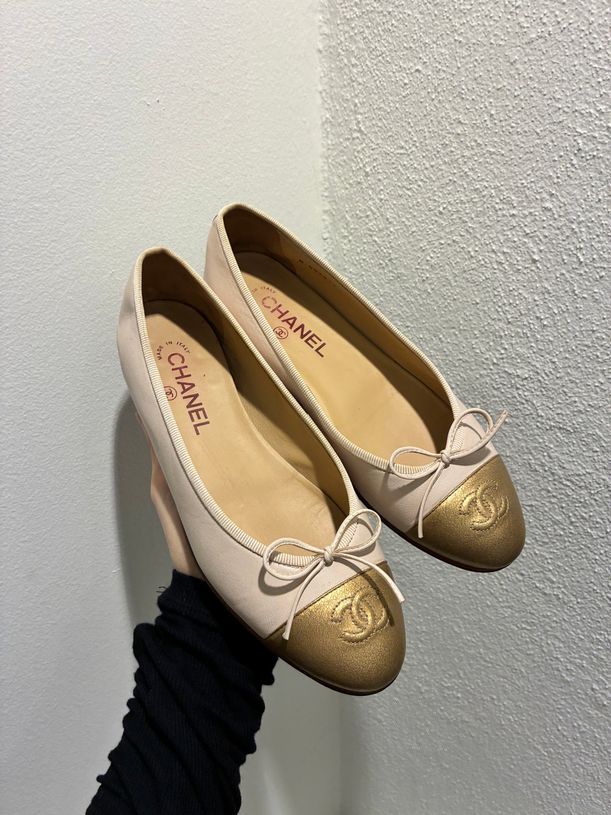 Chanel Ballerinas - Special Pair - Rose/Nude & Gold Toe - Size 38,5C
