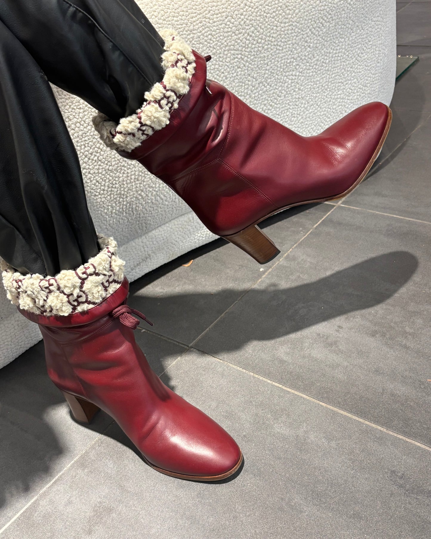 Gucci Boots – Bordeaux Leather & Faux Fur Monogram – EU 41