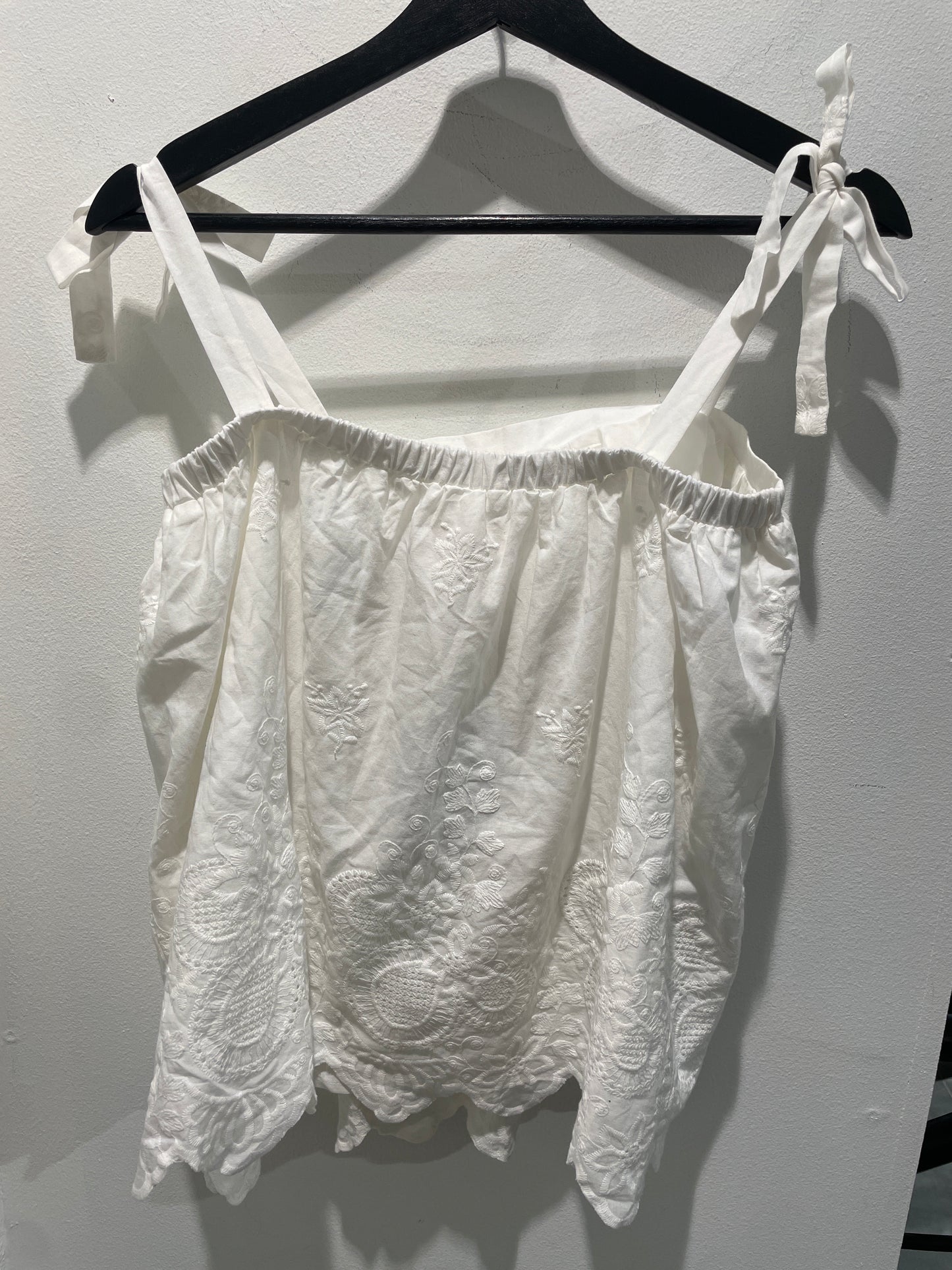 Cozy by Julie Z - Top w. White Broderie Laces - S - Medinas Wardrobe