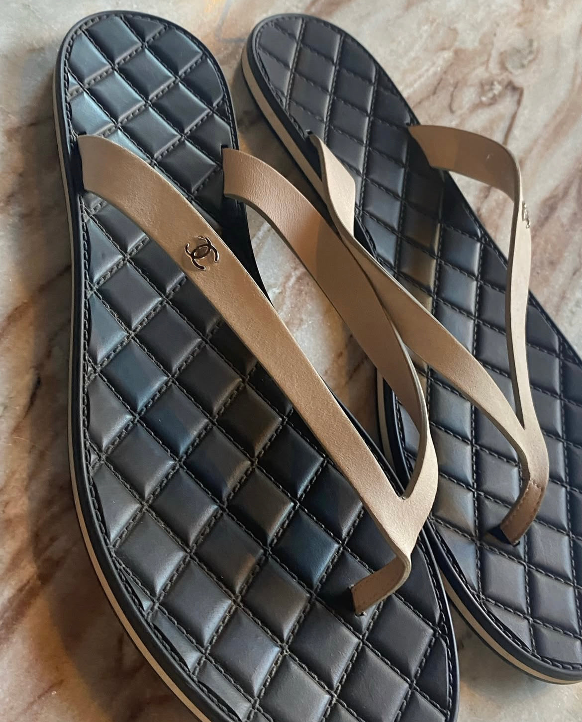 Chanel - Klipklapper - Str. 40,5