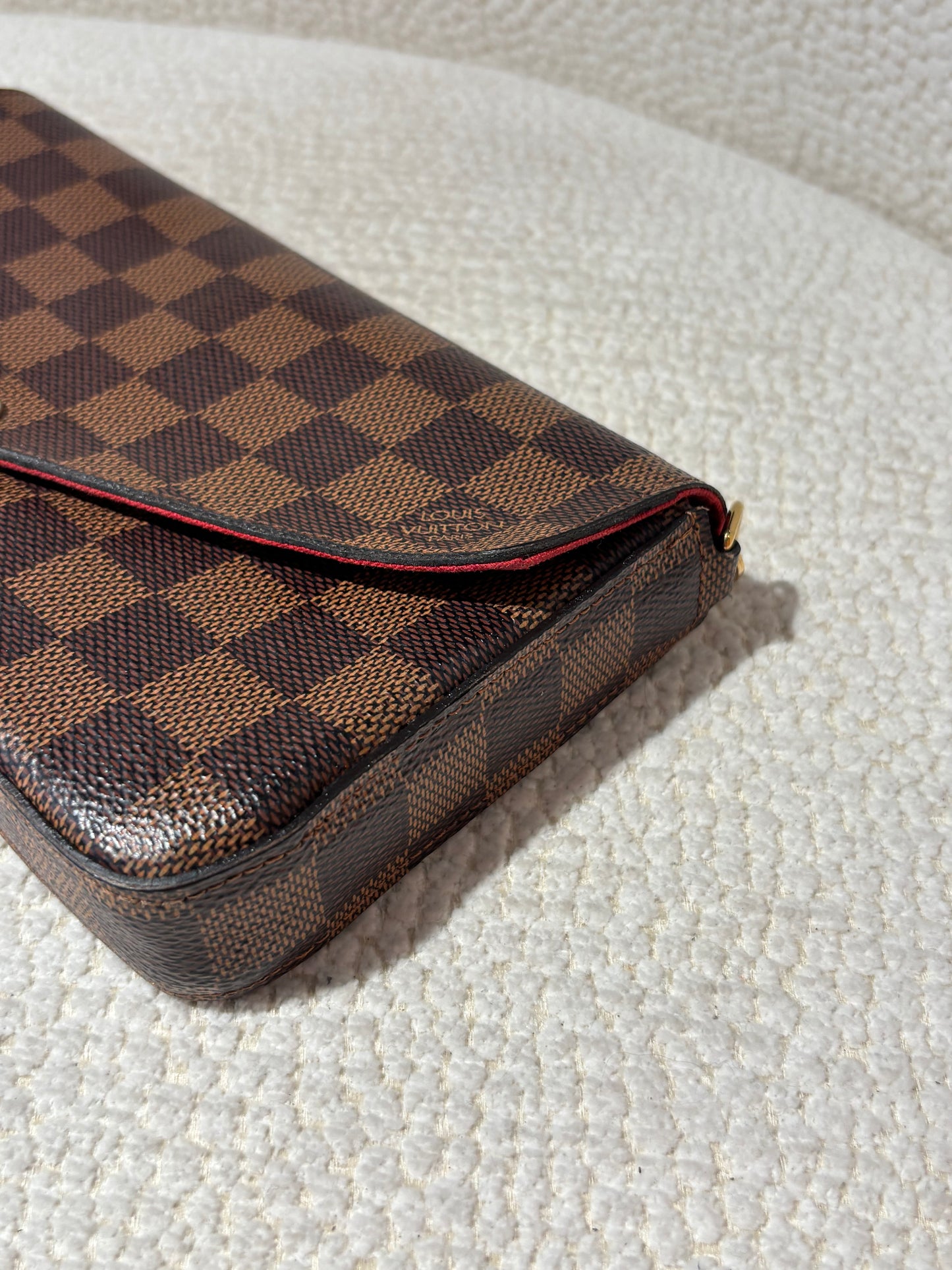 Louis Vuitton Pochette Félicie – Damier Canvas with Gold Chain