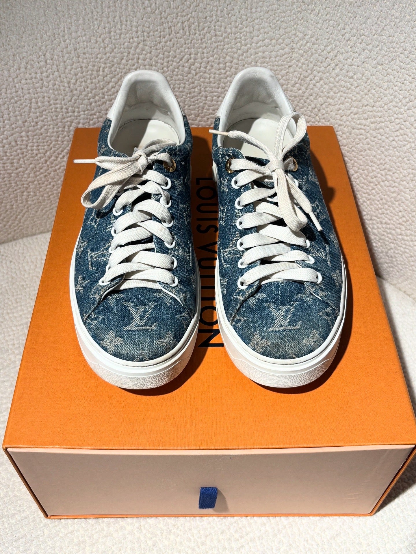 Louis Vuitton Sneakers – Monogram Denim & White