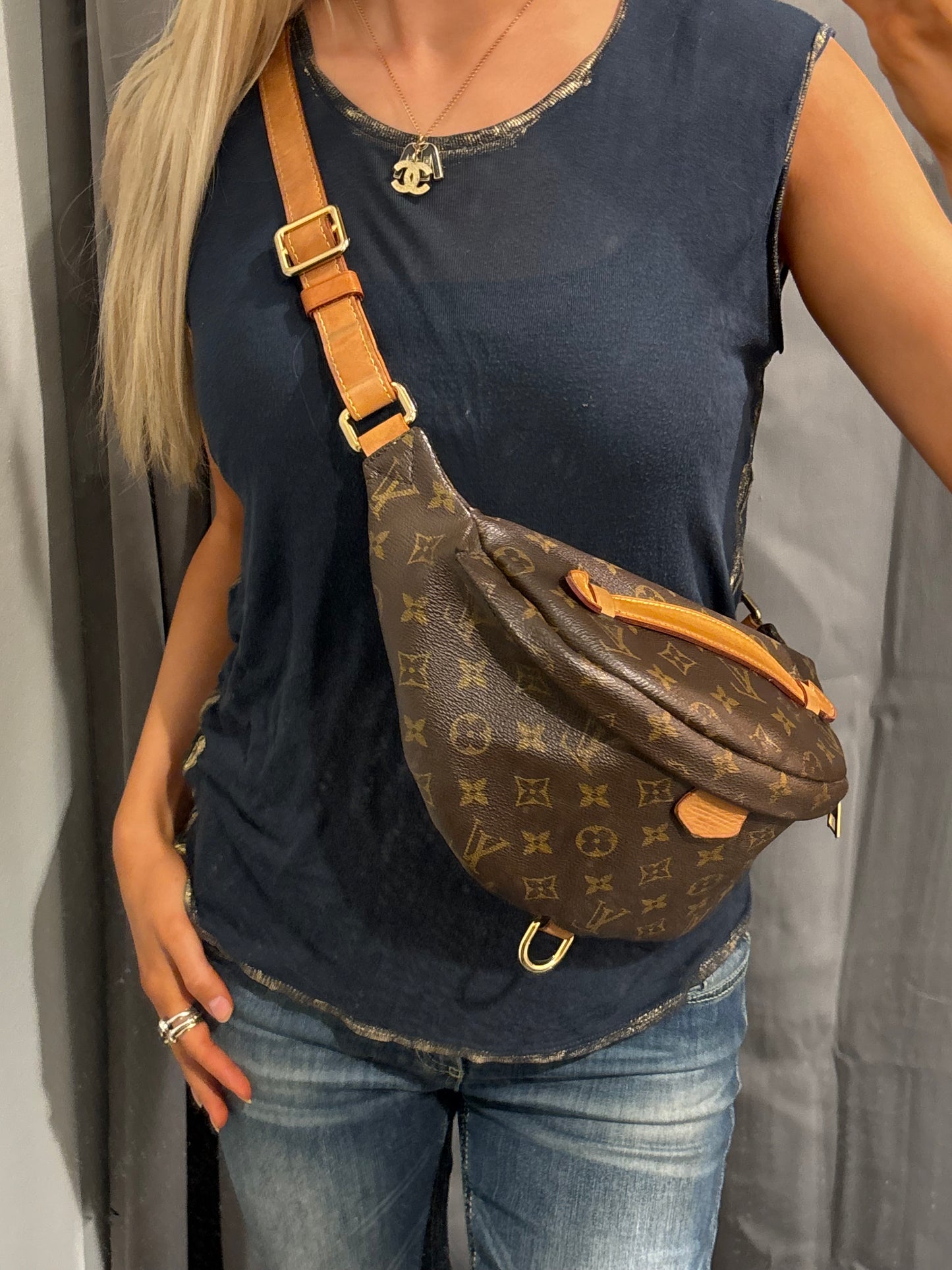 Louis Vuitton Bumbag - Monogram Leather