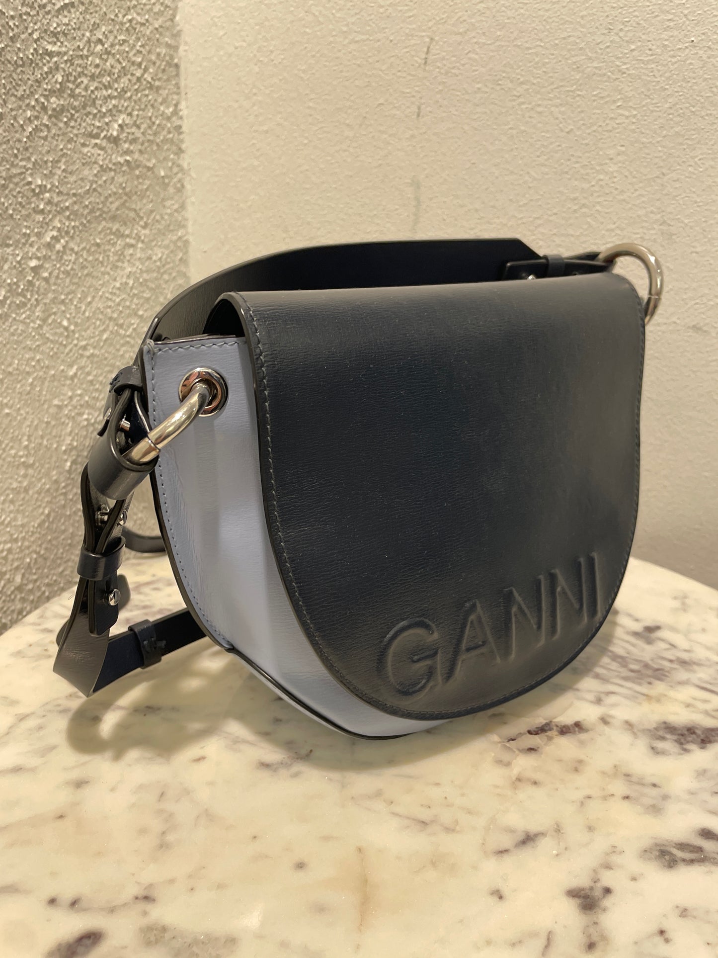 Ganni Banner Two-Tone Saddle Shoulder Bag - Navy / light blue