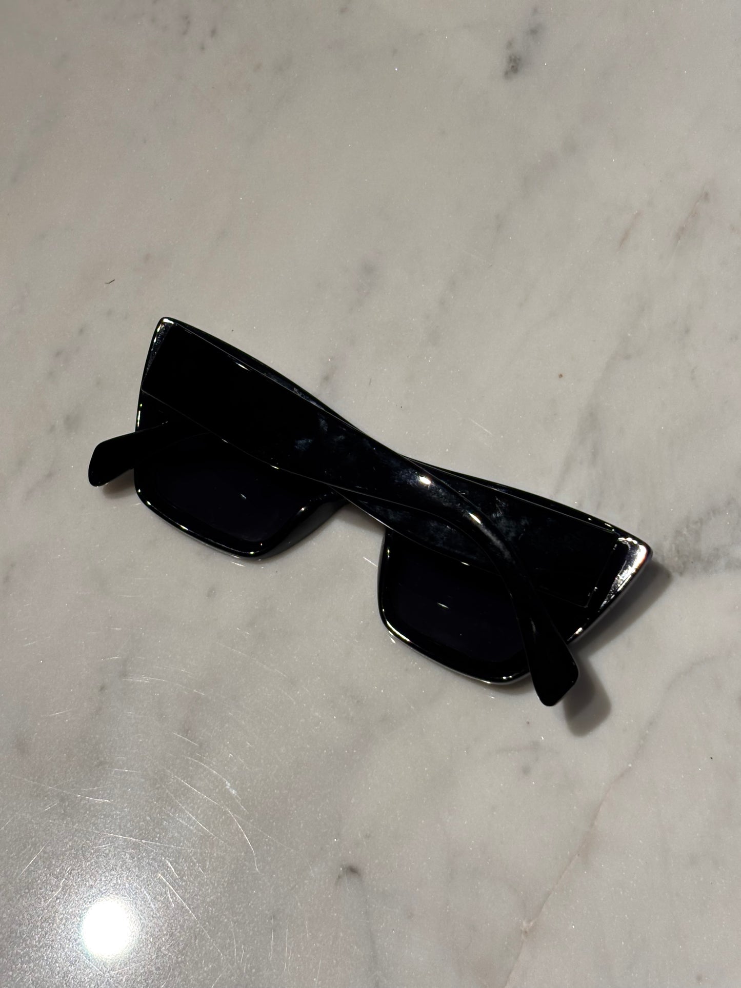 Weekday - Sunglasses - Medinas Wardrobe
