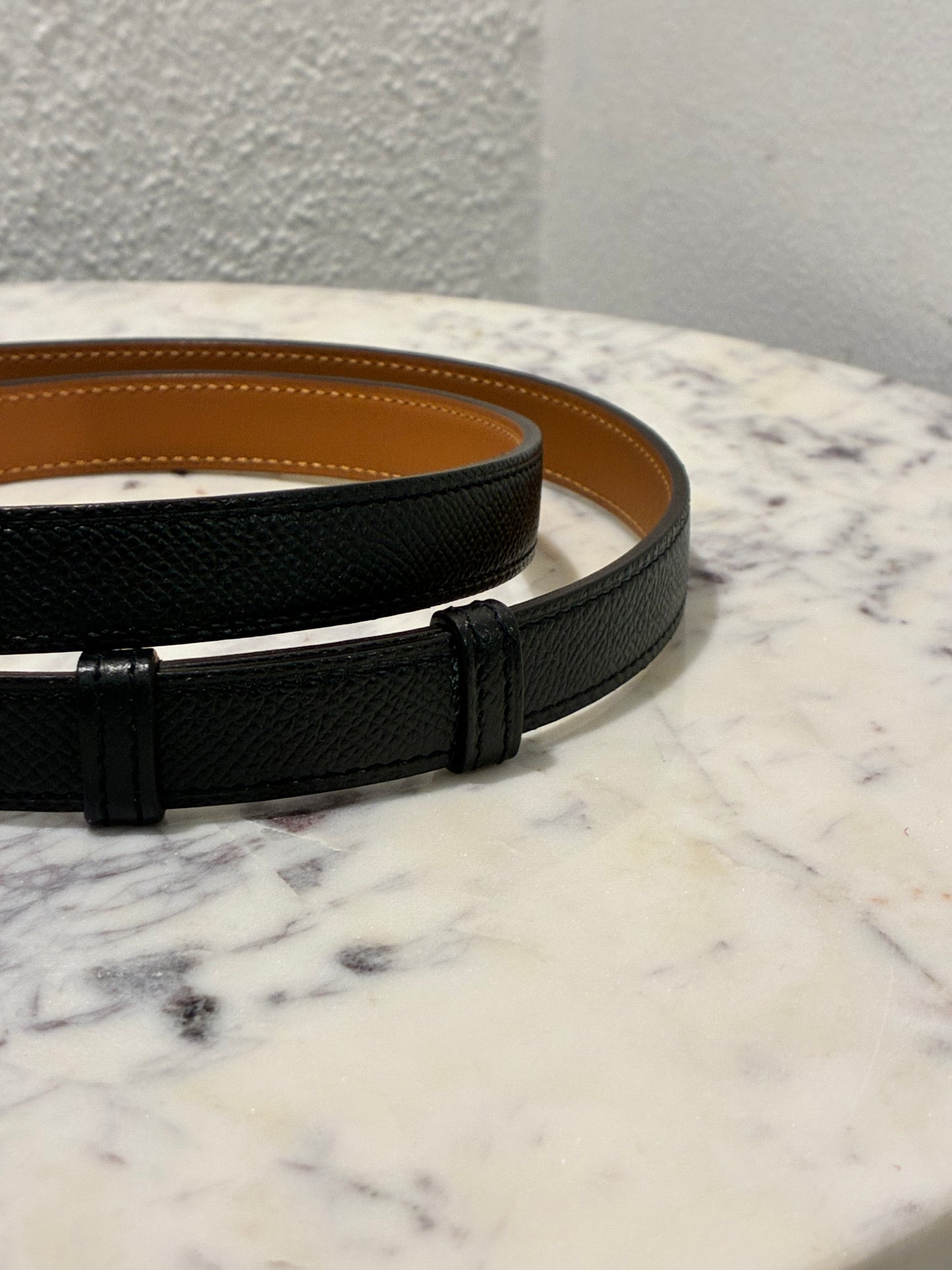 Hermès Kelly 18 Belt – Black Epsom Leather & Palladium Hardware - Medina’s Wardrobe