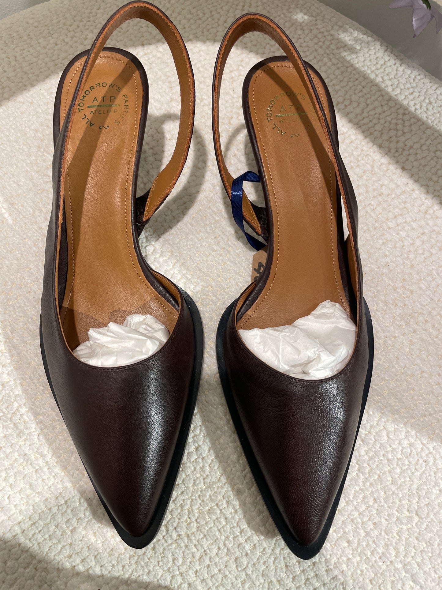 ATP - brand new kitten heels - 40