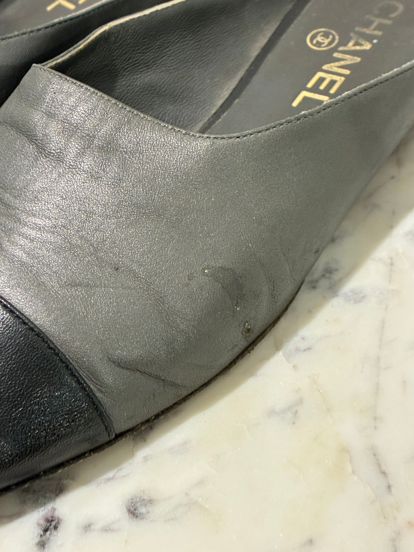 Chanel Mules – EU 39,5 C - Medinas Wardrobe