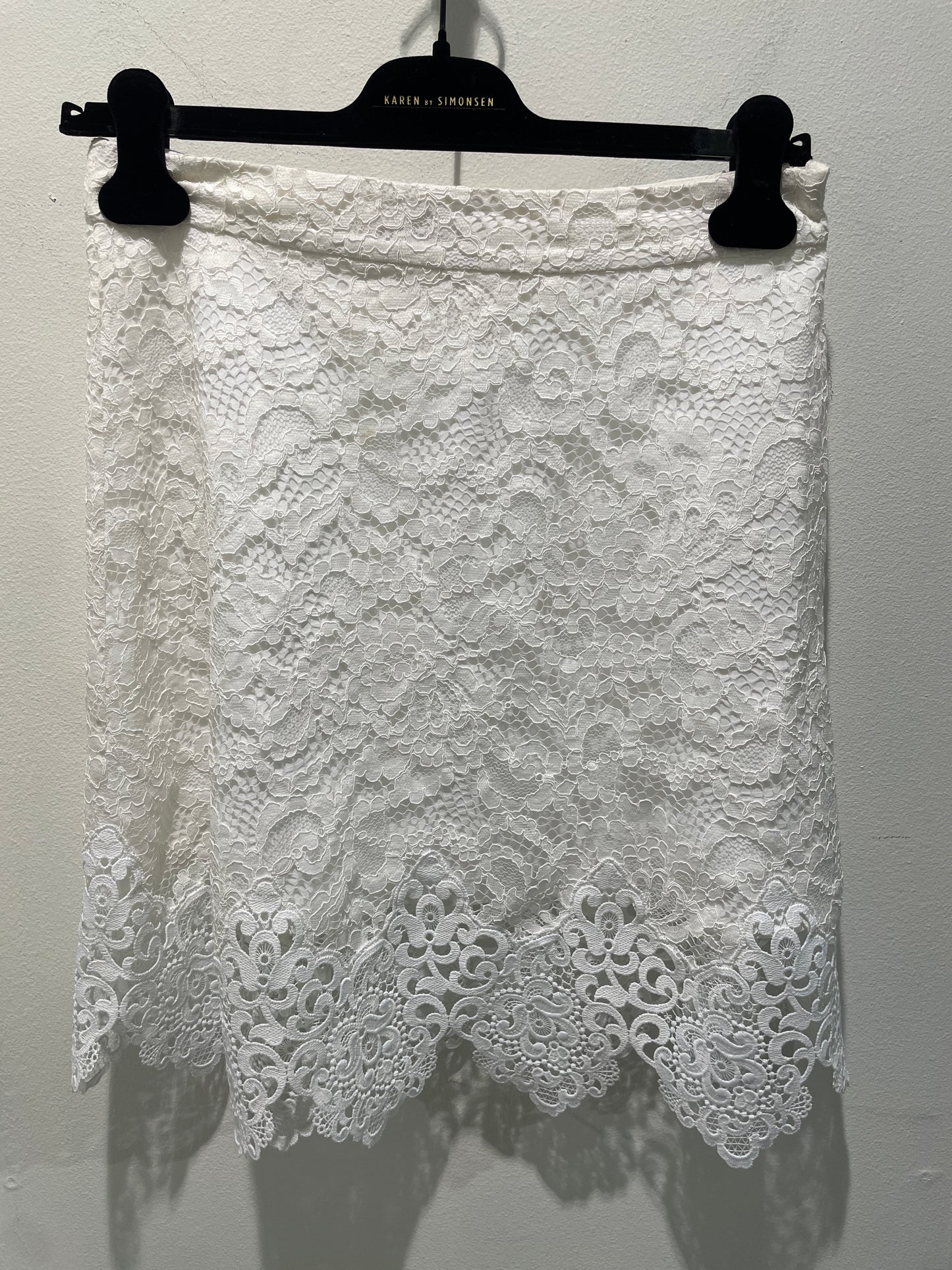 Sandro - skirt with beautiful laces - S