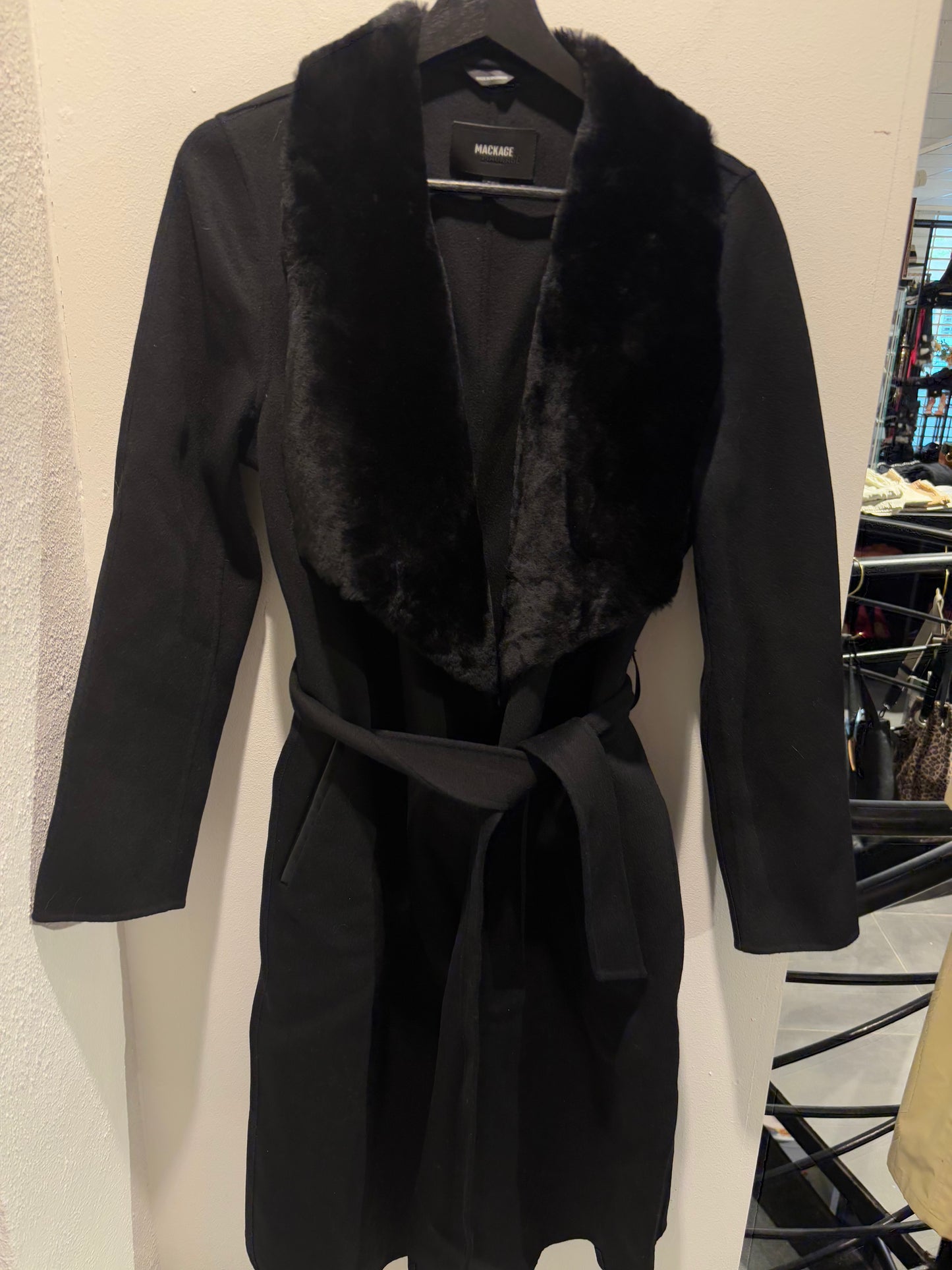 Mackage - Coat - Black - M - Medinas Wardrobe