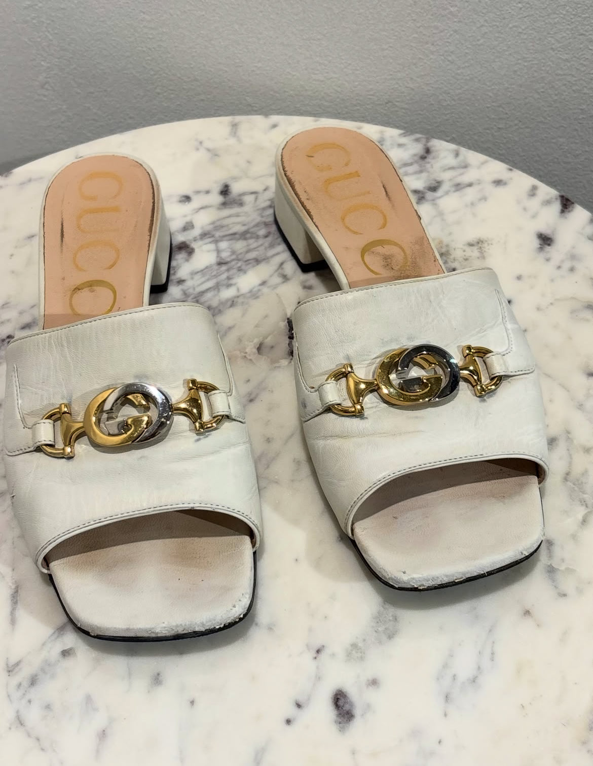 Gucci Sandals - Gold & silver logo details - 38,5