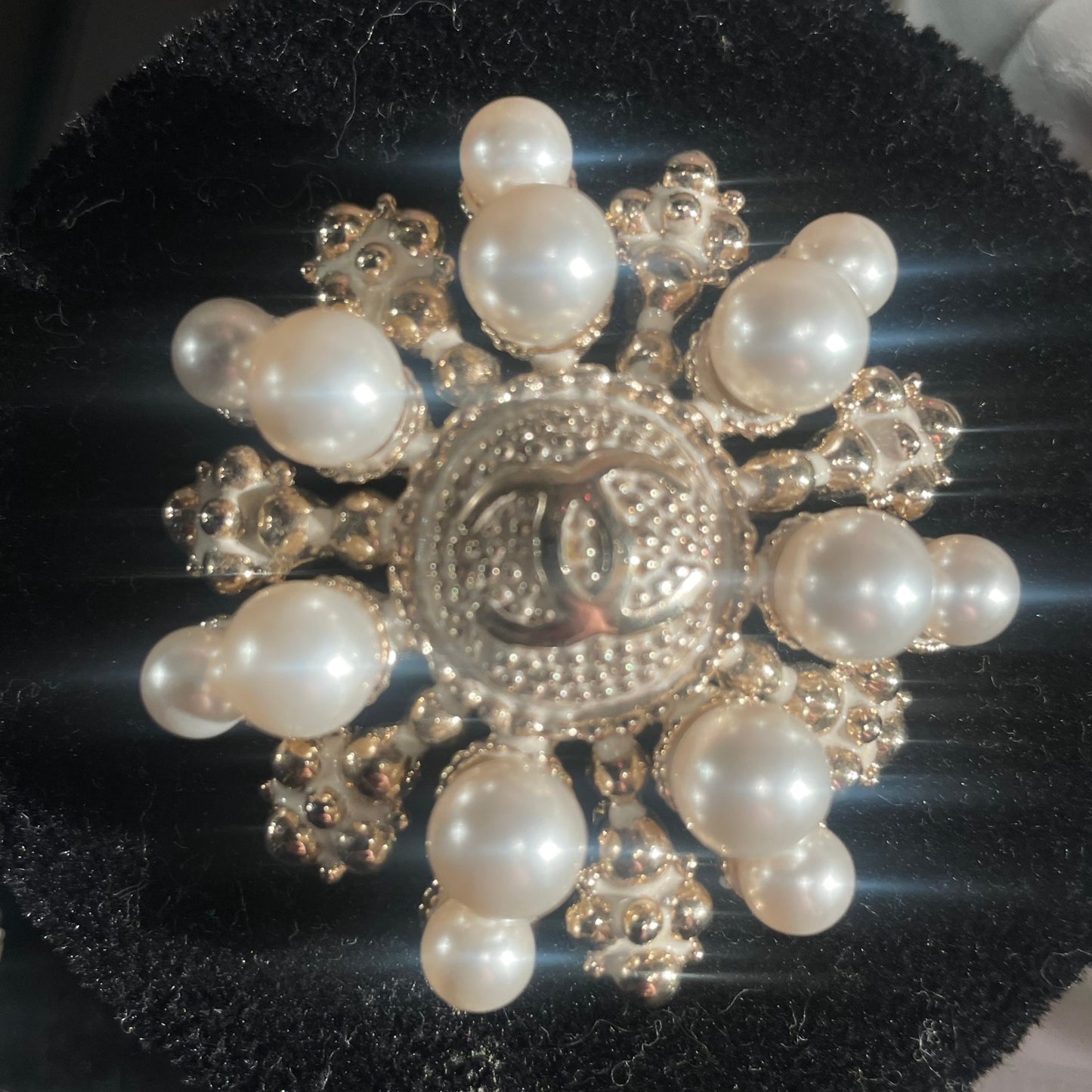 Broche  - Chanel