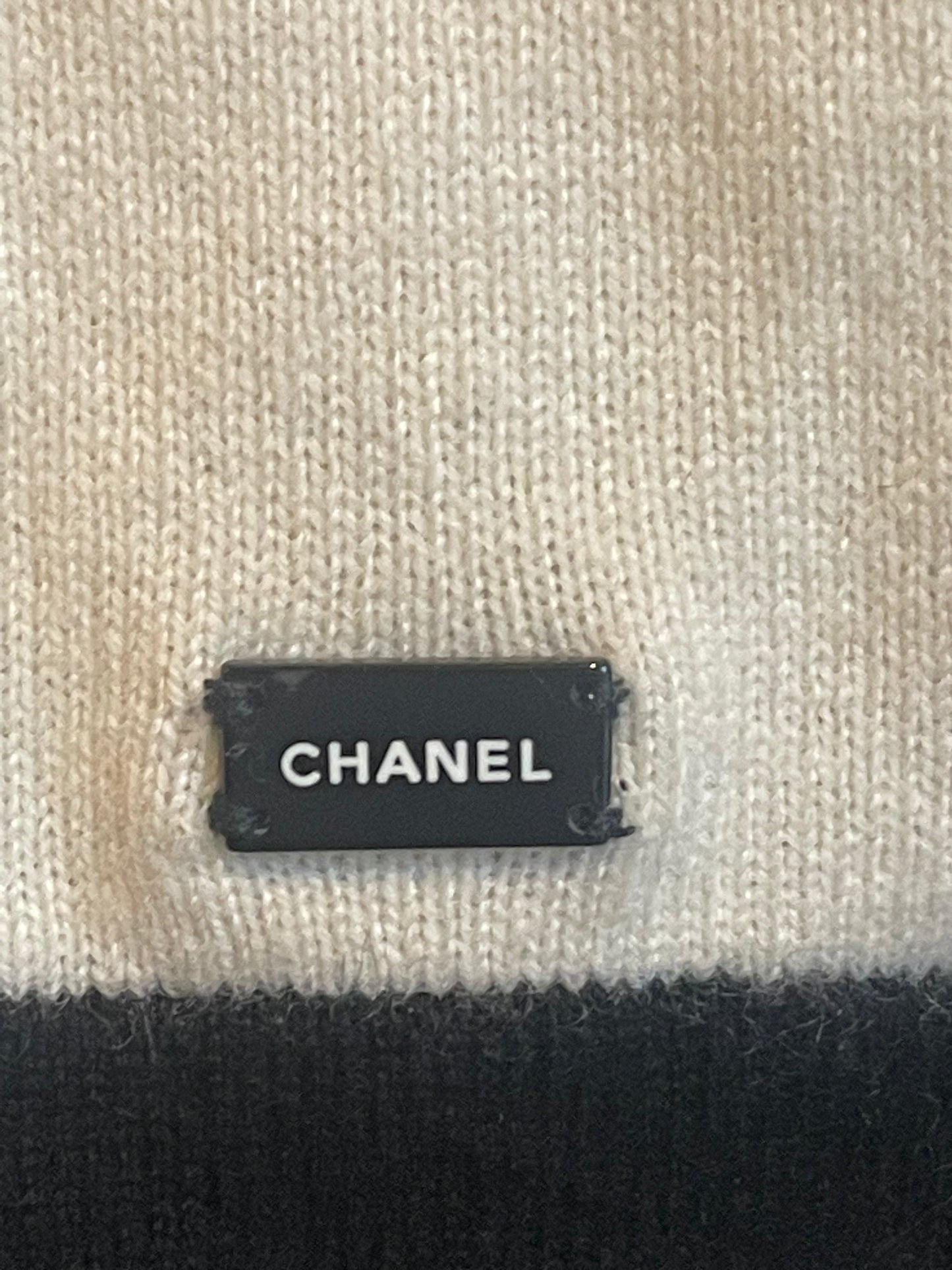 Chanel - Cashmere top