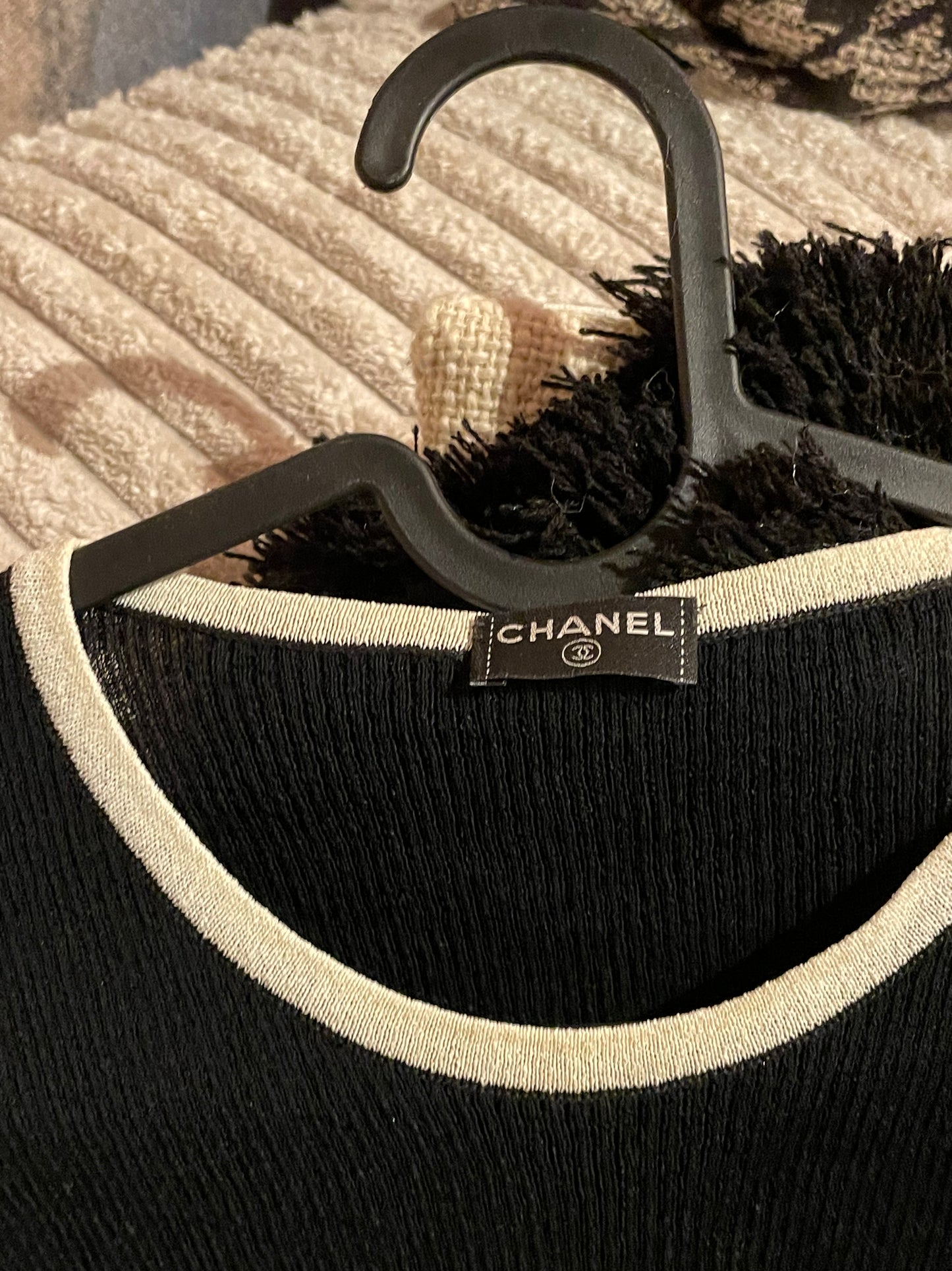 Chanel - Fintstrikket top i silke