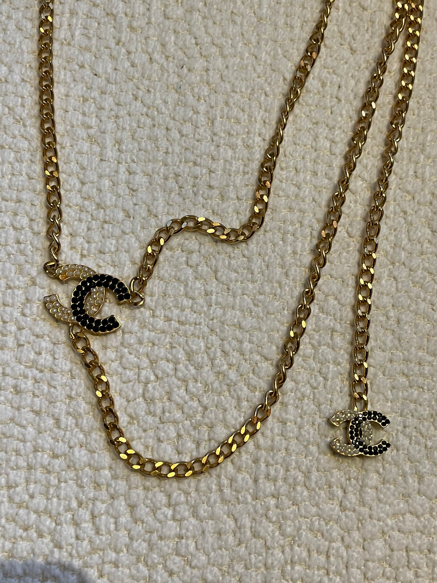 Chanel - CC logo - Chain bælte / halskæde - guld med sort-hvid-guld CC logos