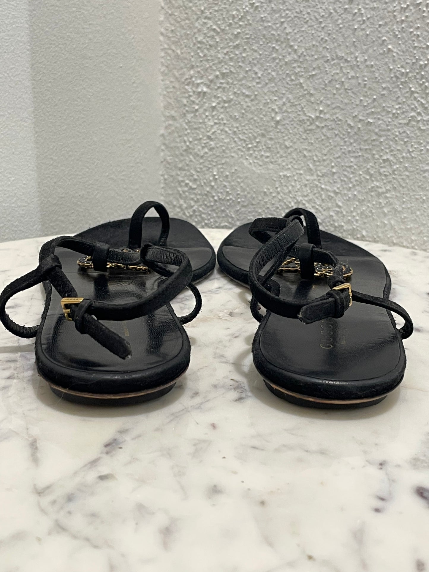 Gucci Interlocking GG Roman Leather Flat Sandals - 38
