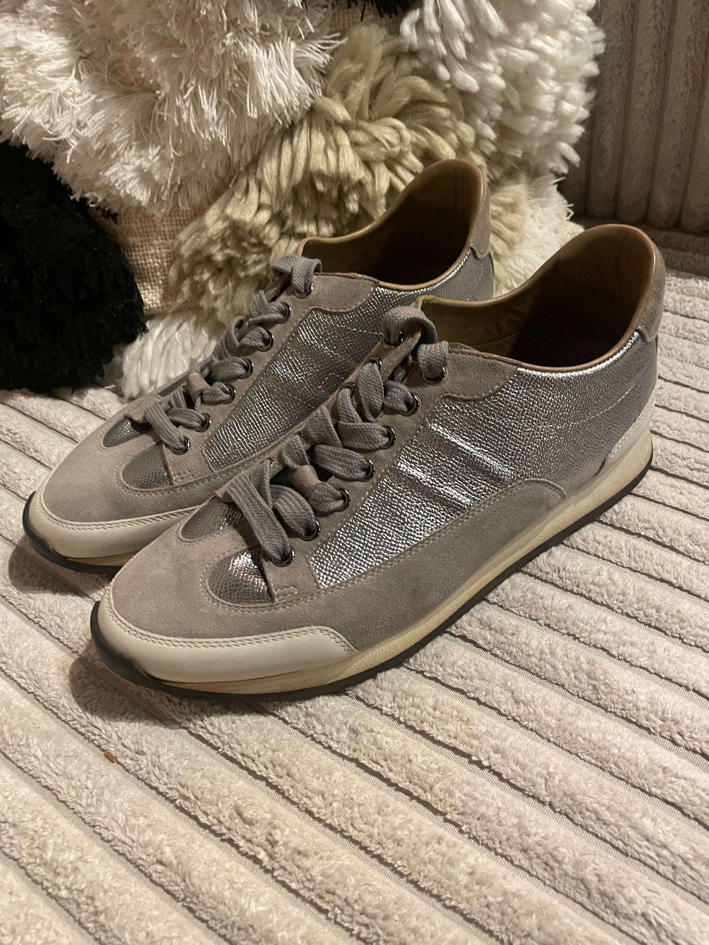 Hermés - sneaks i sølv, hvid og beige