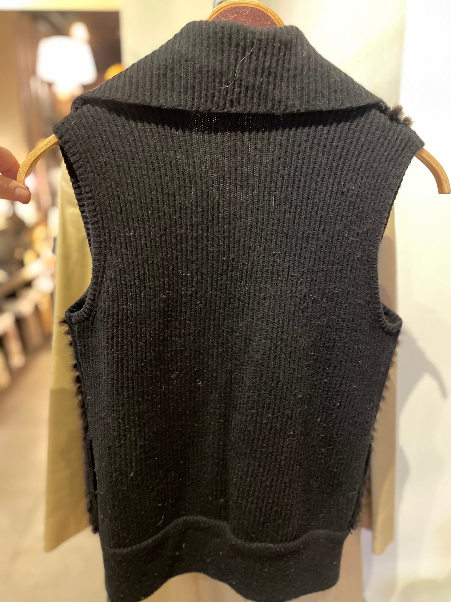 Gucci Vest - strikket kamel-uld & klippet mink - str. M