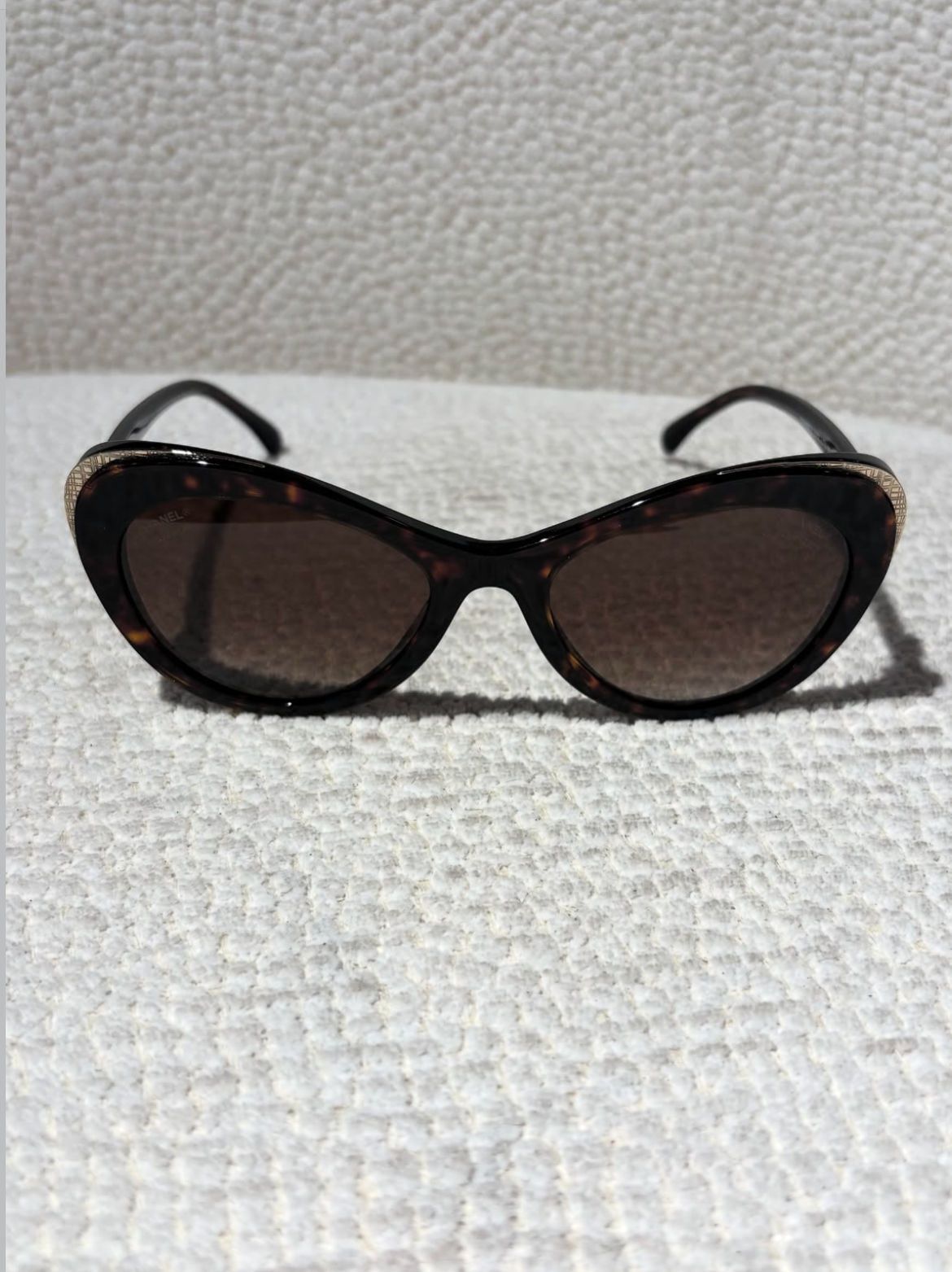Chanel Sunglasses - Brown w. gold
