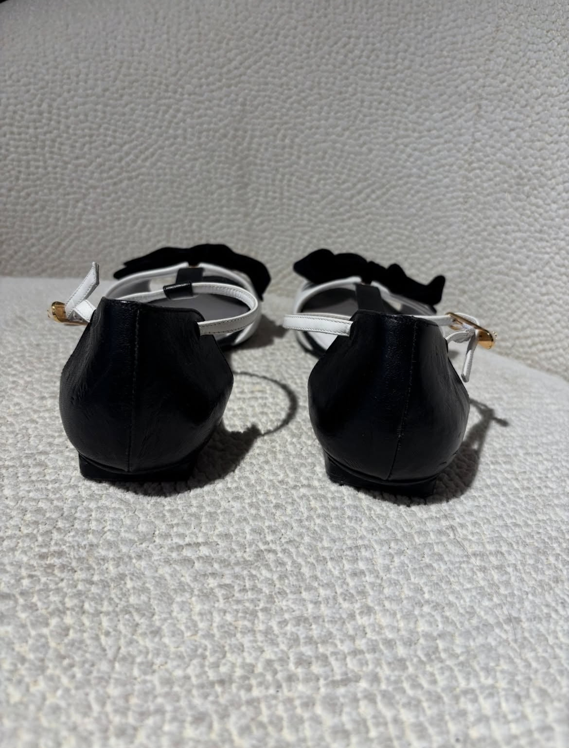 Chanel Sandals – Black & White - CC Logos – EU38