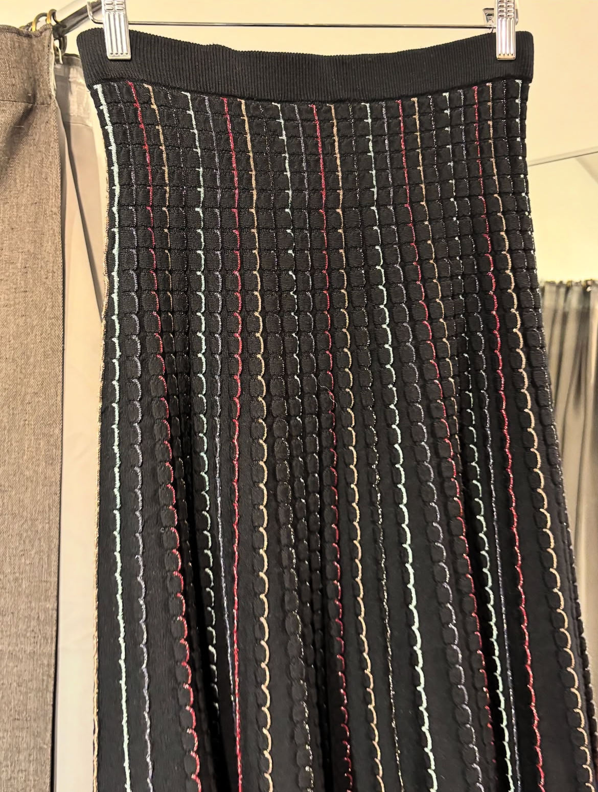 Diane Von Fürstenberg knitted skirt - black w. stripes - M