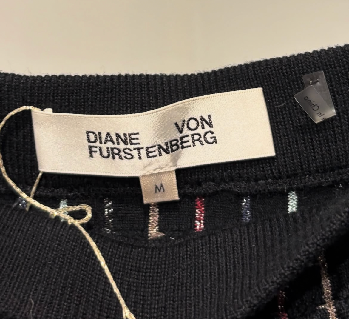 Diane Von Fürstenberg knitted skirt - black w. stripes - M