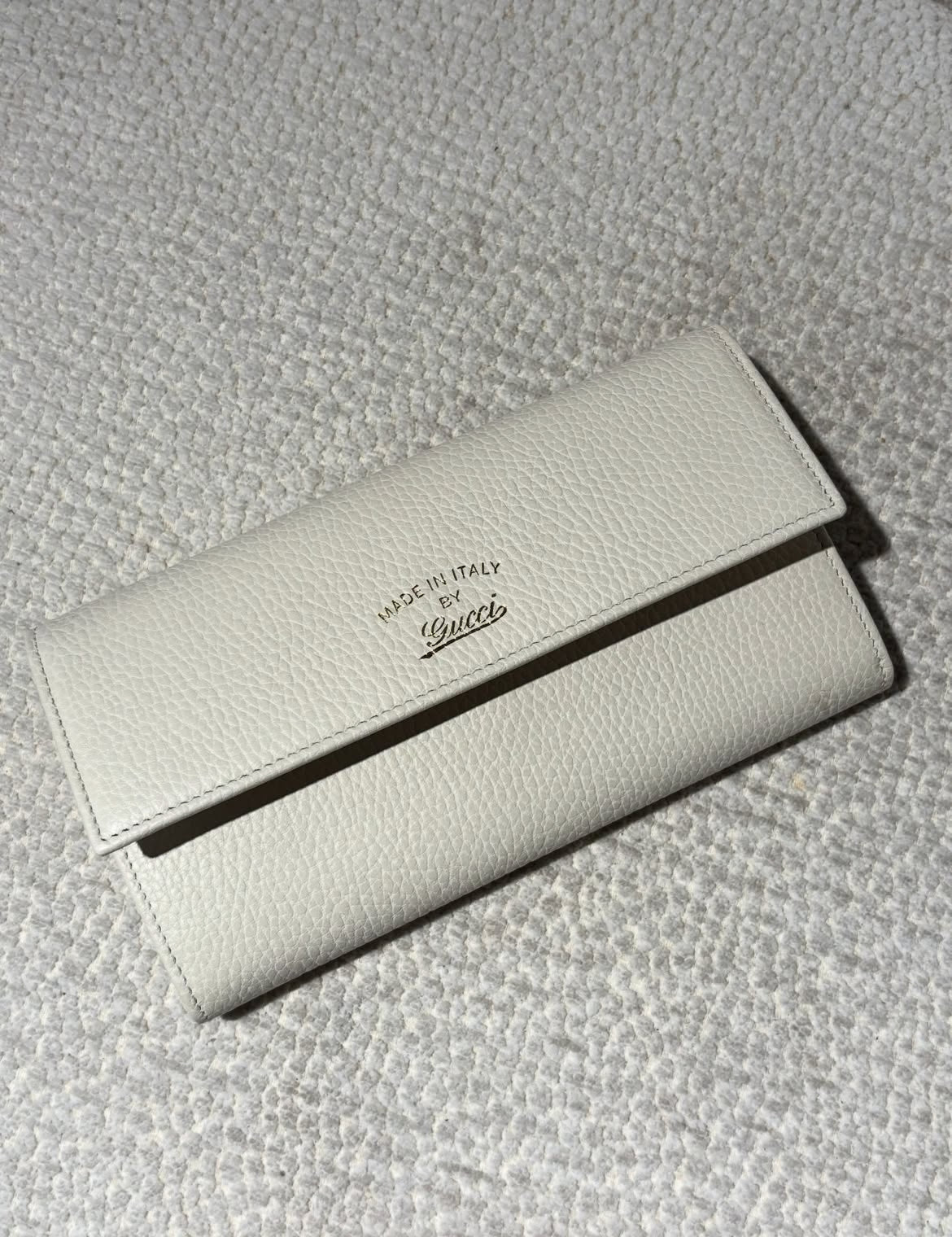 Gucci Flap Wallet – white leather