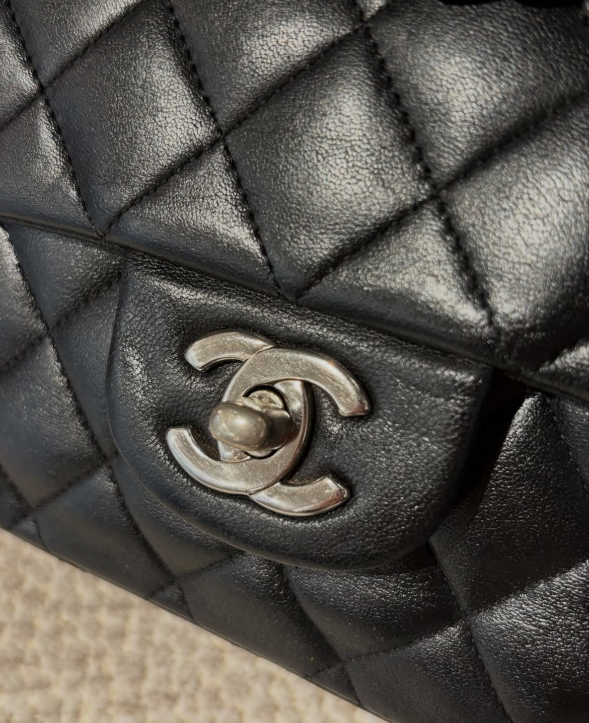 Chanel Classic Flap Medium - Black