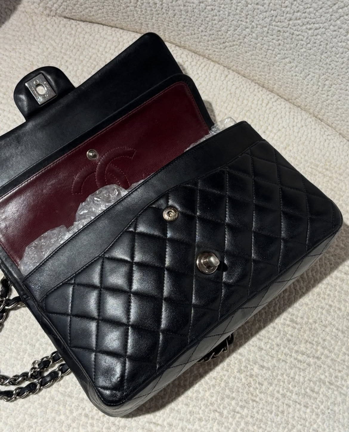 Chanel Classic Flap Medium - Black