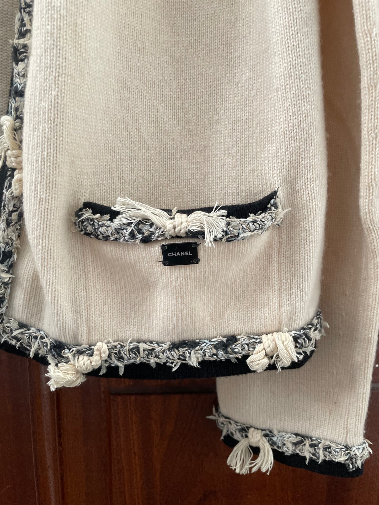 Chanel Cashmere Cardigan - Ecru & sort